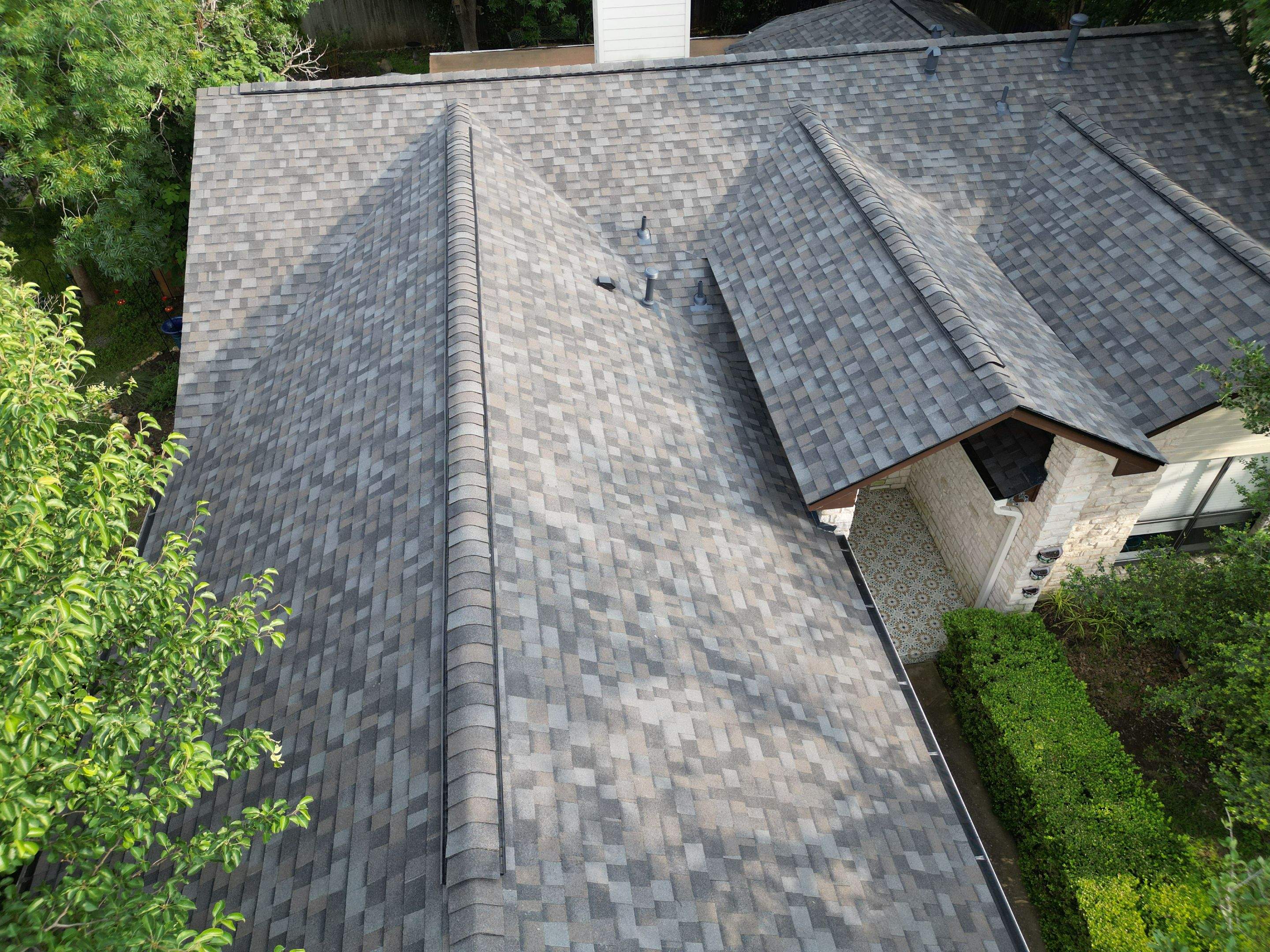 Williamsburg Gray - Owens Corning TruDefinition Duration by RoofsOnly.com