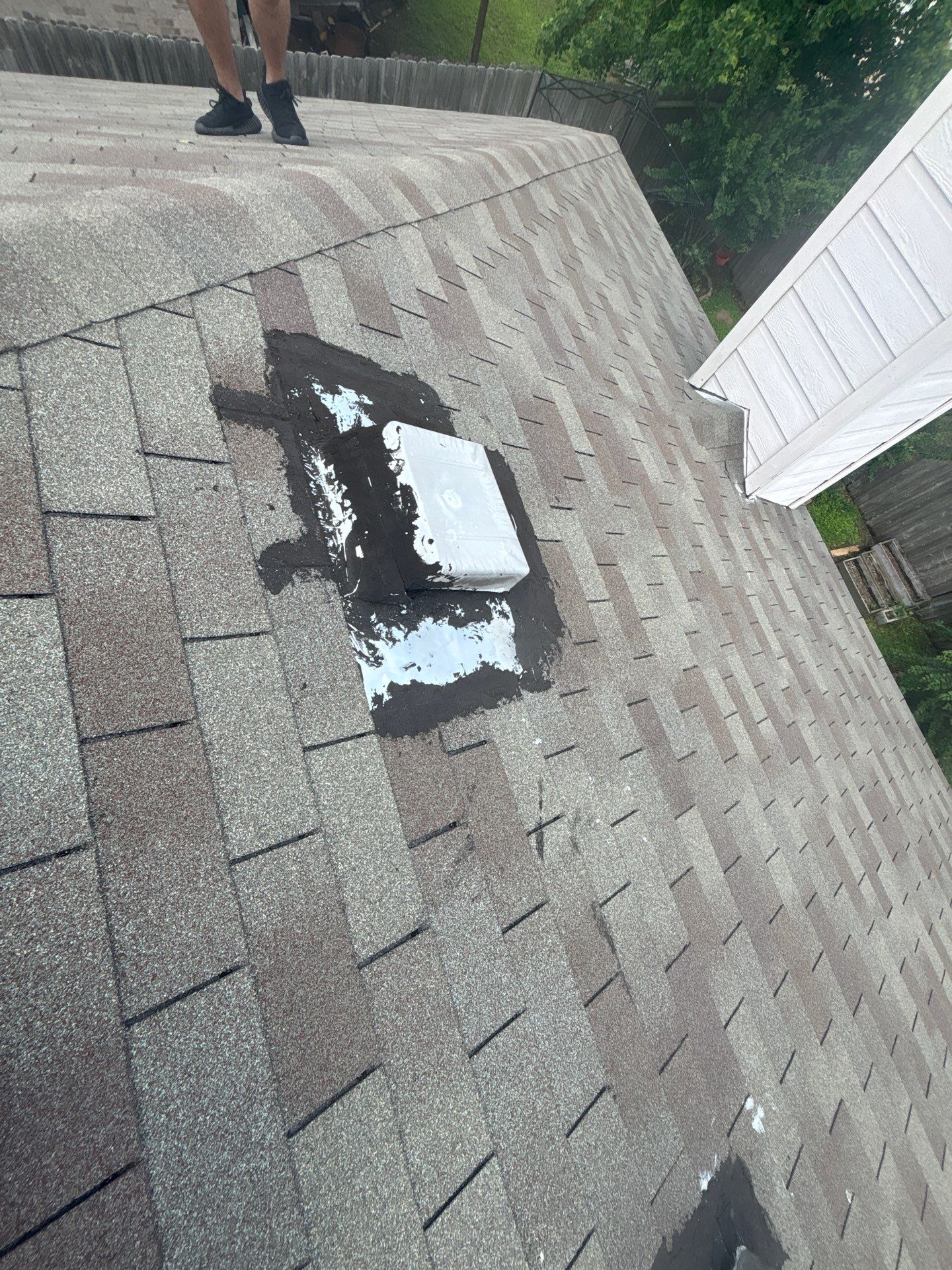 Hail Damage using Owen's Corning Duration (Lifetime) Shingles by Roof Repair Company