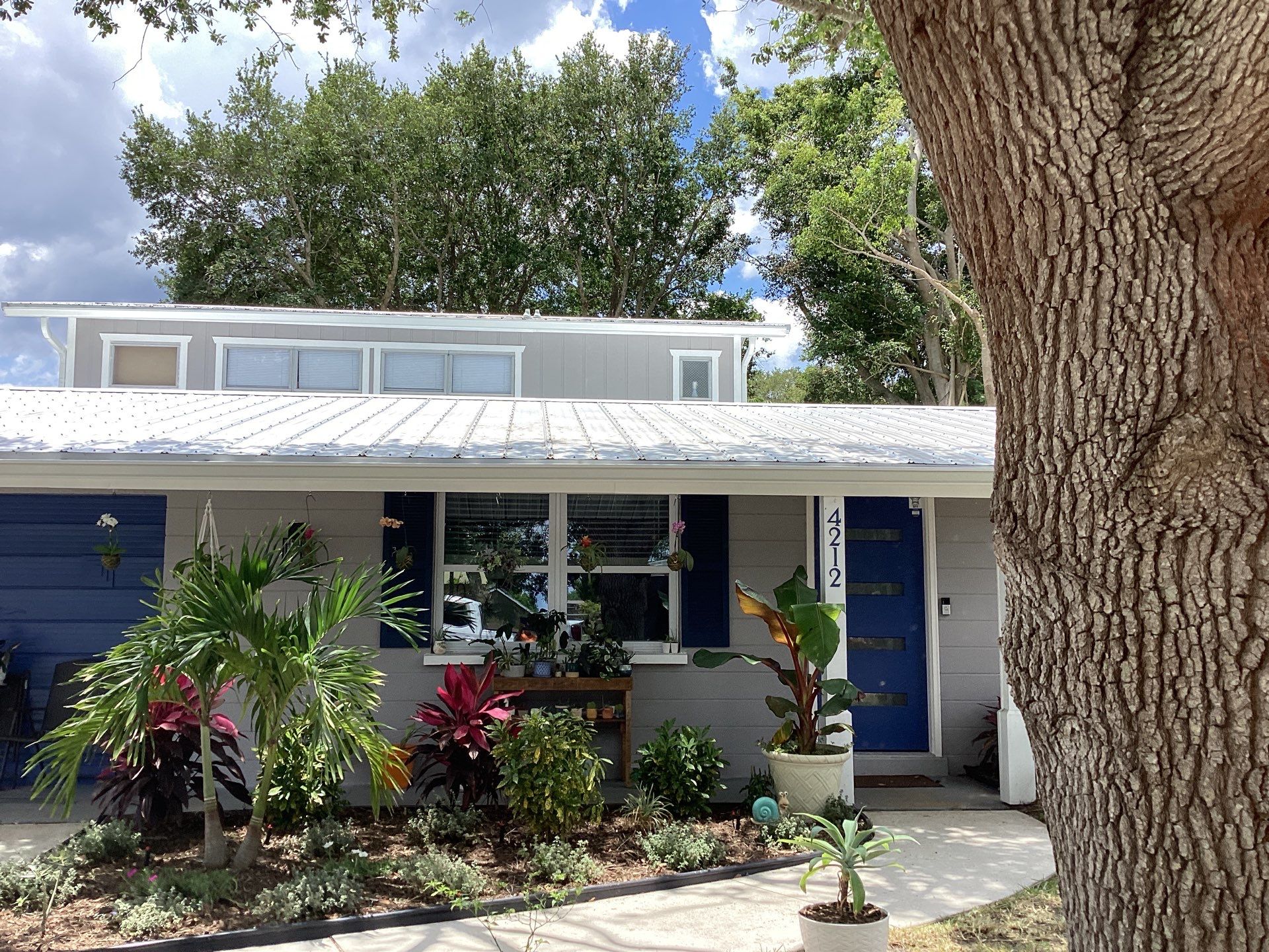 White K Style Seamless Gutters using 3X4 Elbow Downspout in Sarasota FL by Gutter Professors