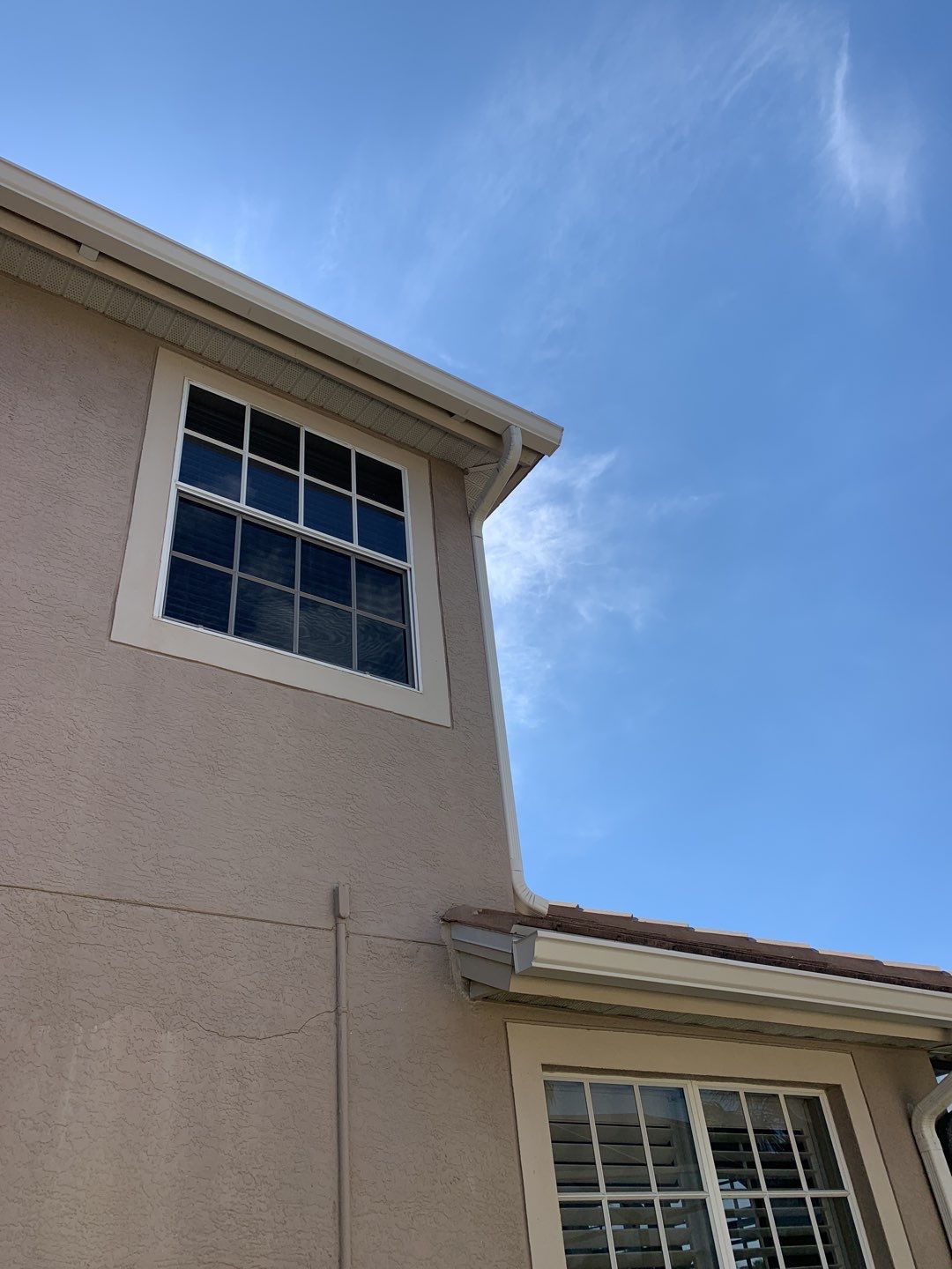 6-Inch Seamless Gutters in Fort Myers FL by Gutter Professor by Gutter Professors