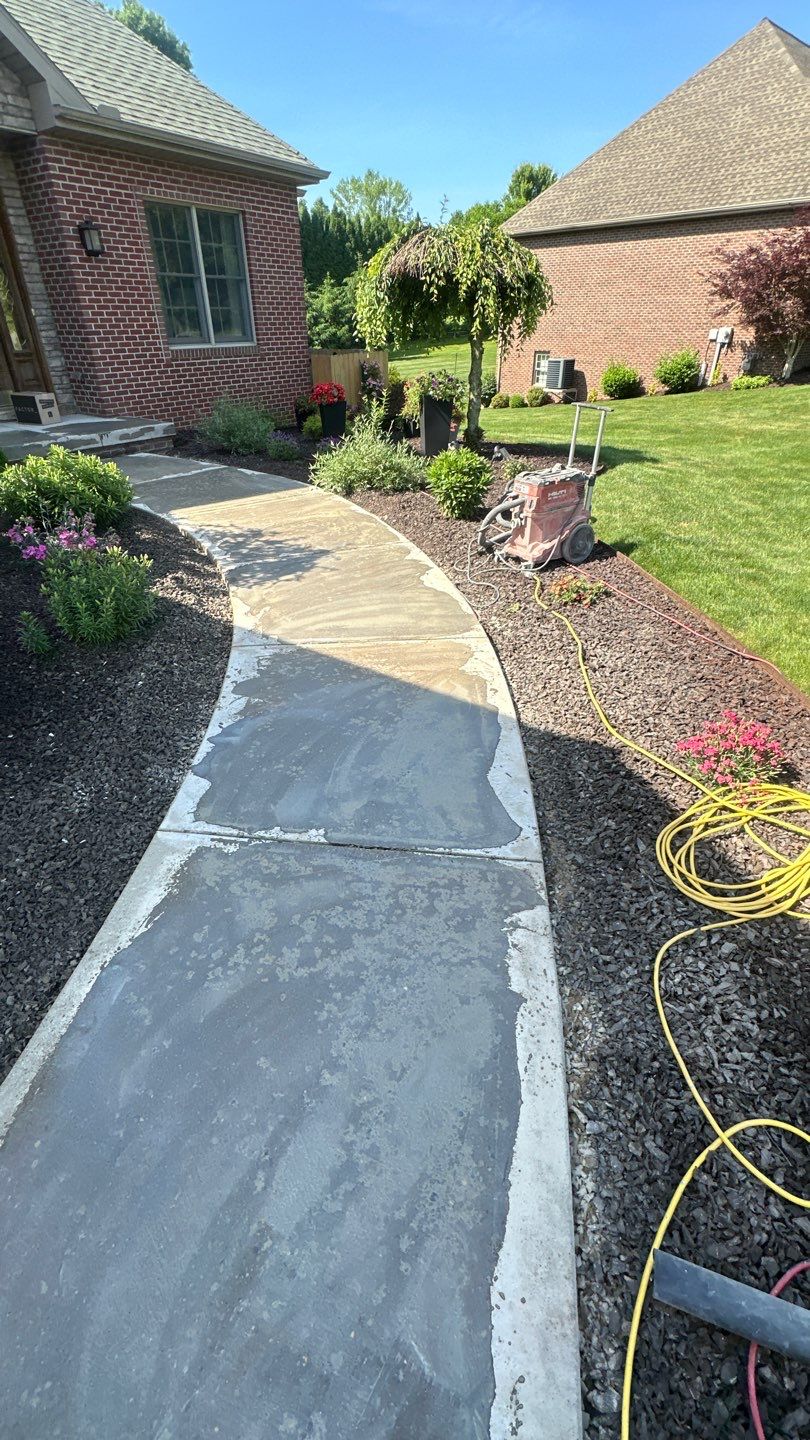 Driveway + Garage + Walkway Project in Meridian by Floors in a Day, Inc