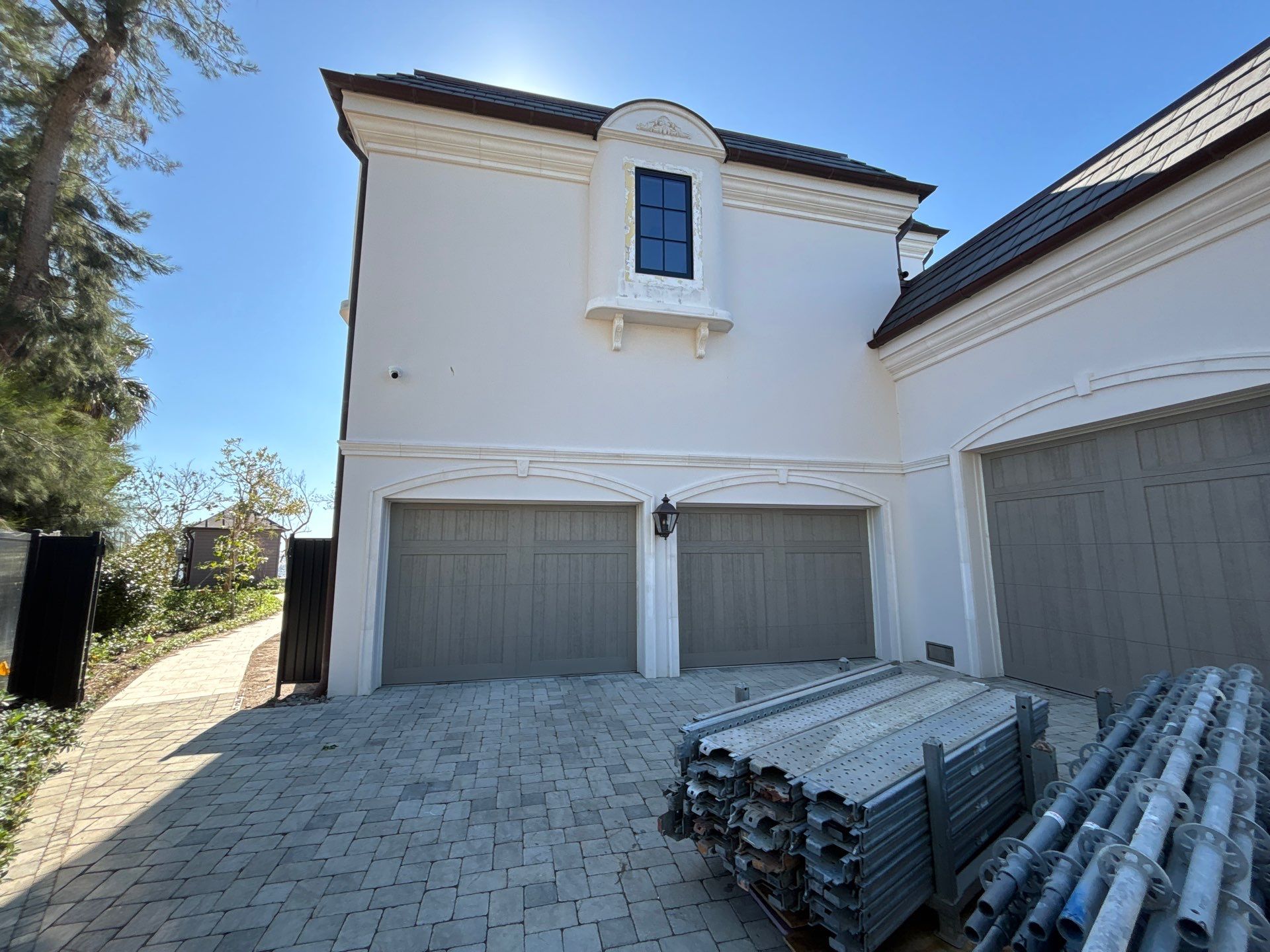 Gutter Installation using Half Round Seamless Gutters in Tampa FL by Gutter Professors