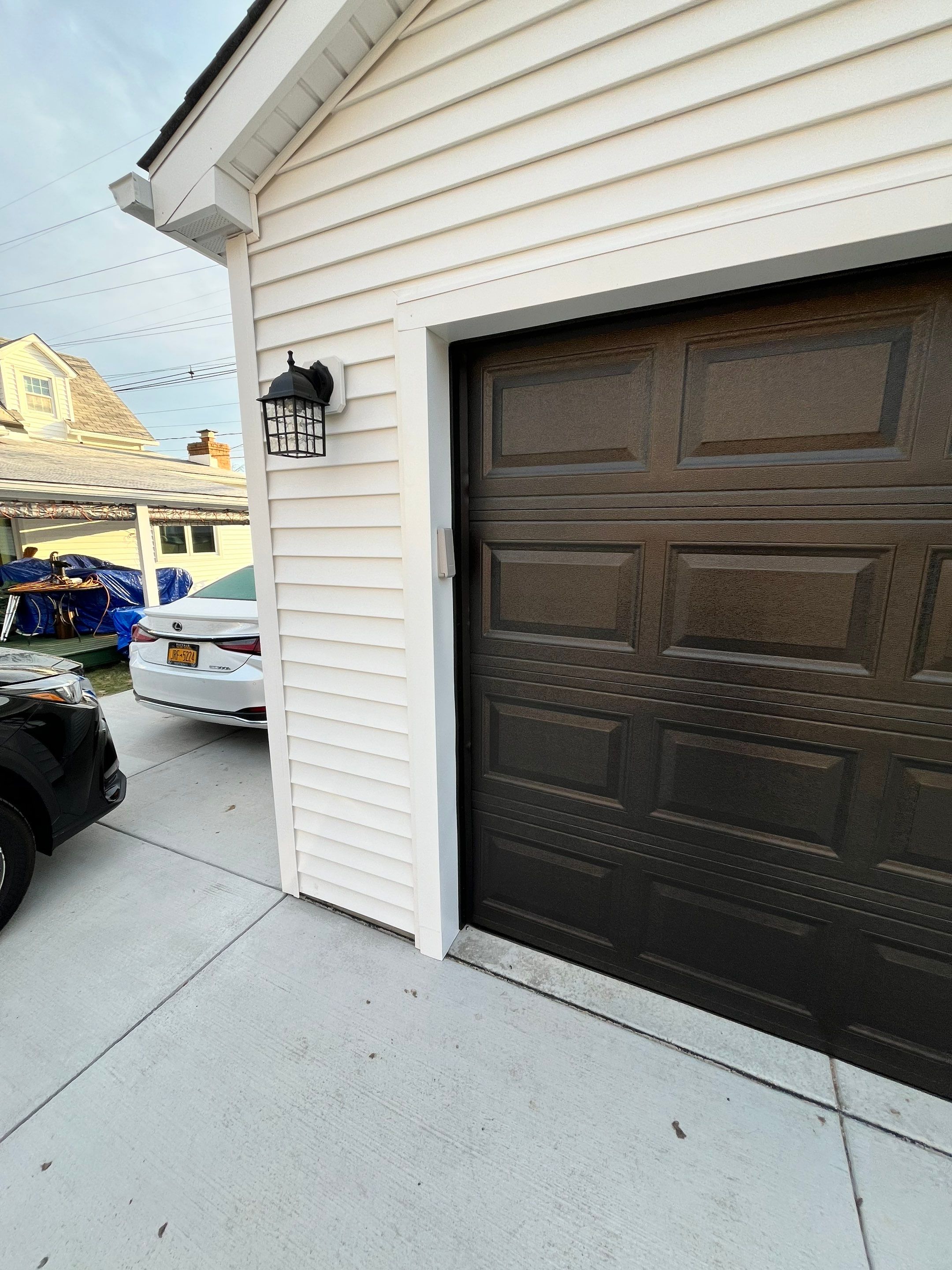 Garage by Ivy Lea Construction