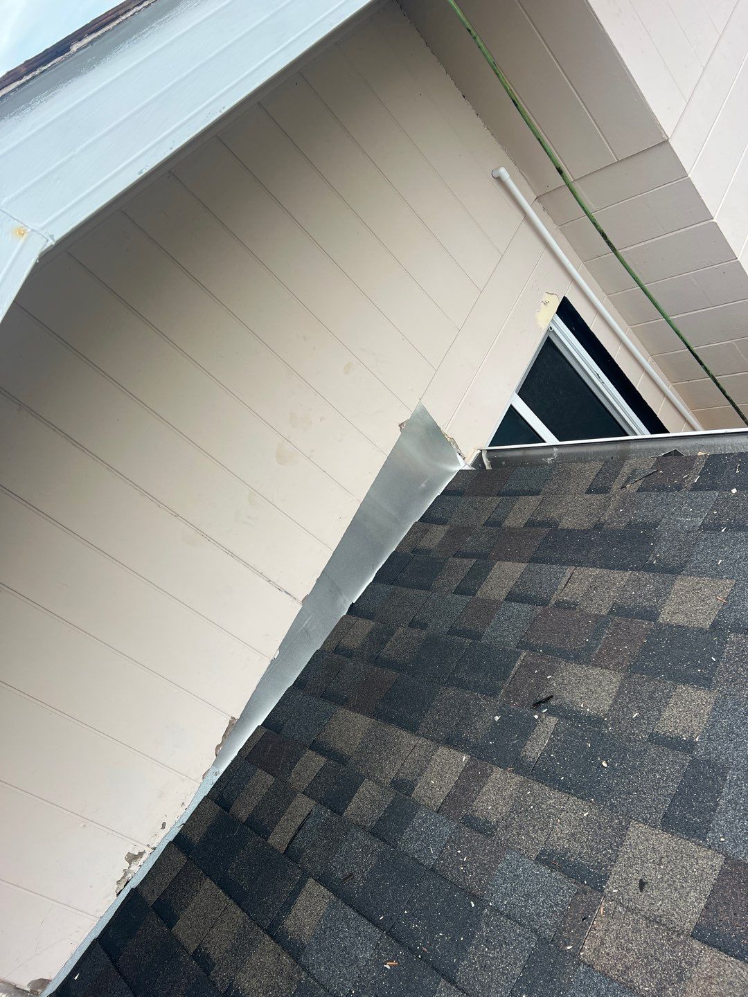 Project in St. Petersburg 33705 by Mitchell Roofing Company LLC 