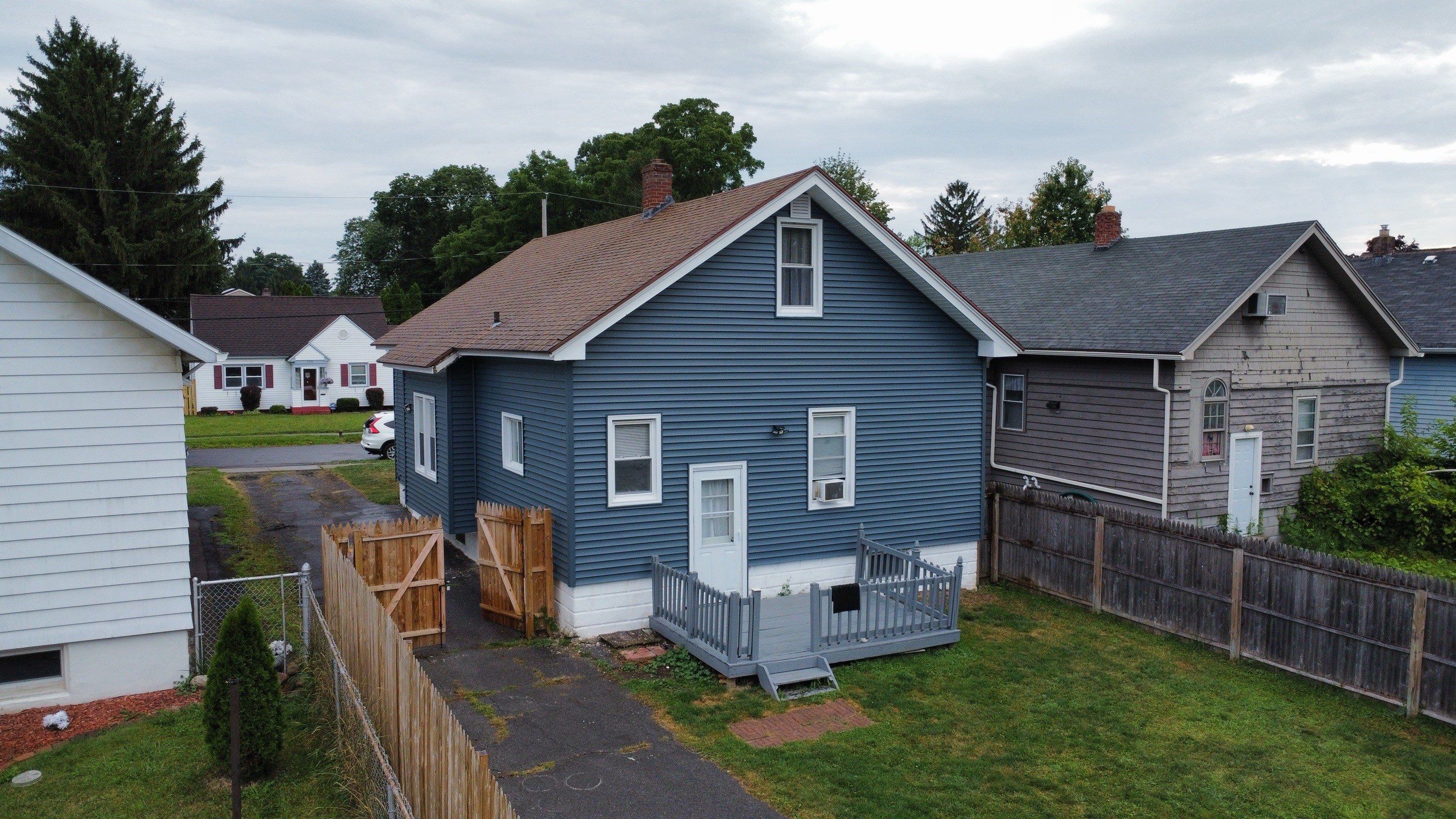 π‘ Siding Replacement Completed in Syracuse, NY π¨ by Alpha Omega Roofing LLC