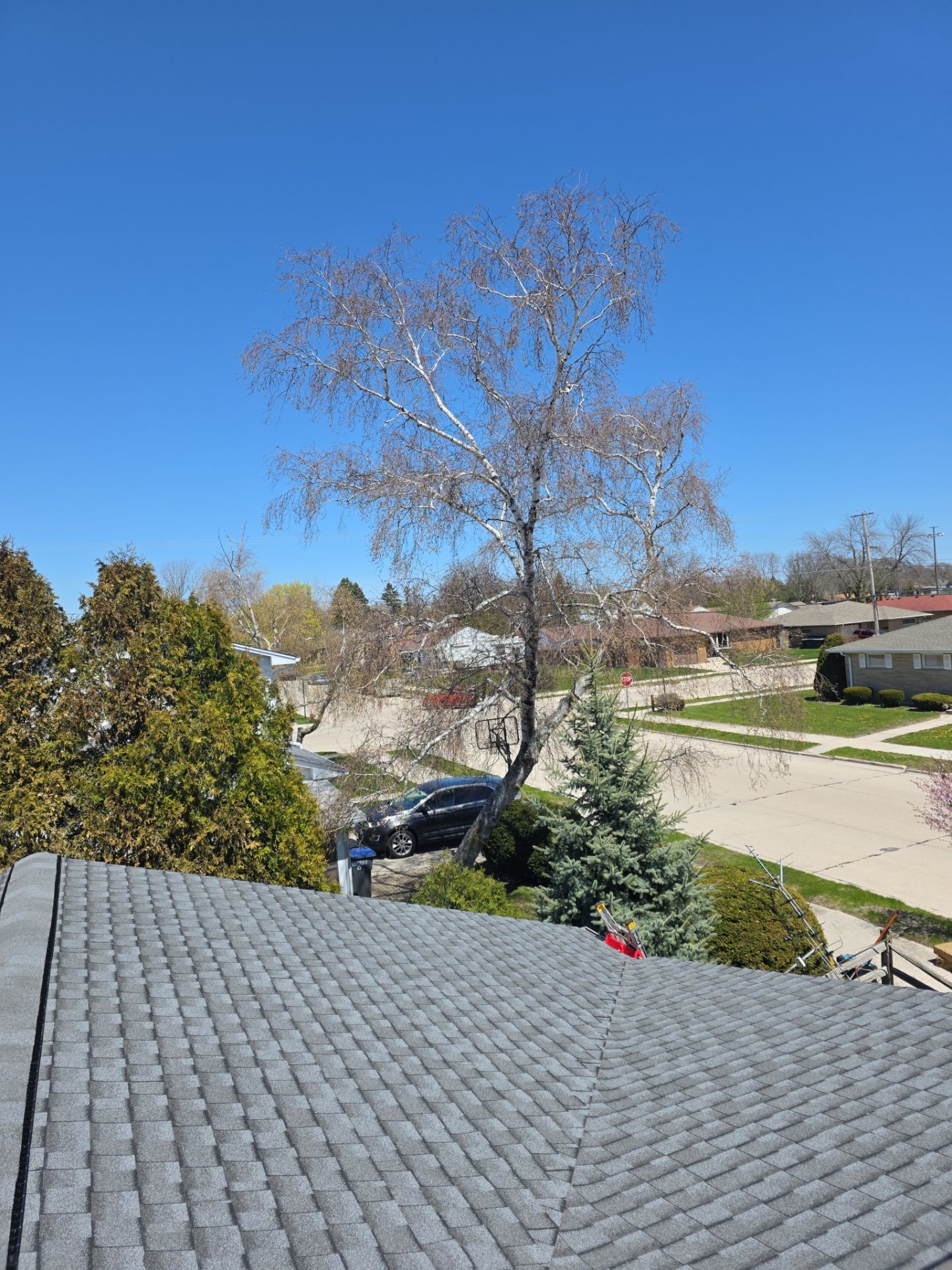 UHDZ BEAUTIFUL ROOF  by Gellings Roofing & Siding