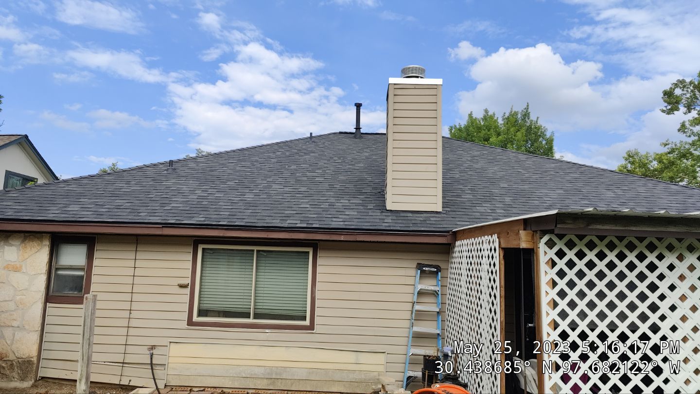 Residential Roofing Installation using Owens Corning Oakridge Onyx Black by DeZign Roofing & Exteriors