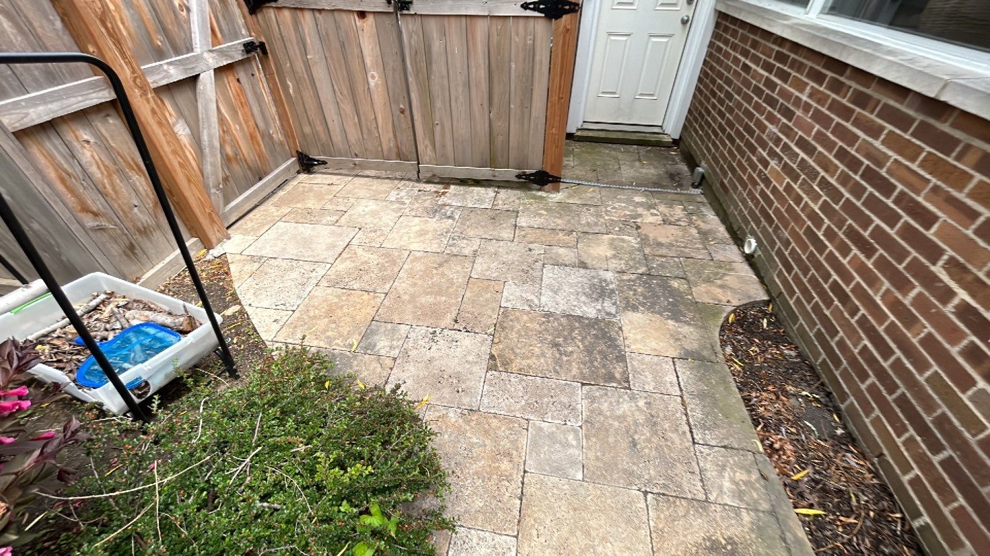 Lake Forest, IL by Northern Power Washing LLC.