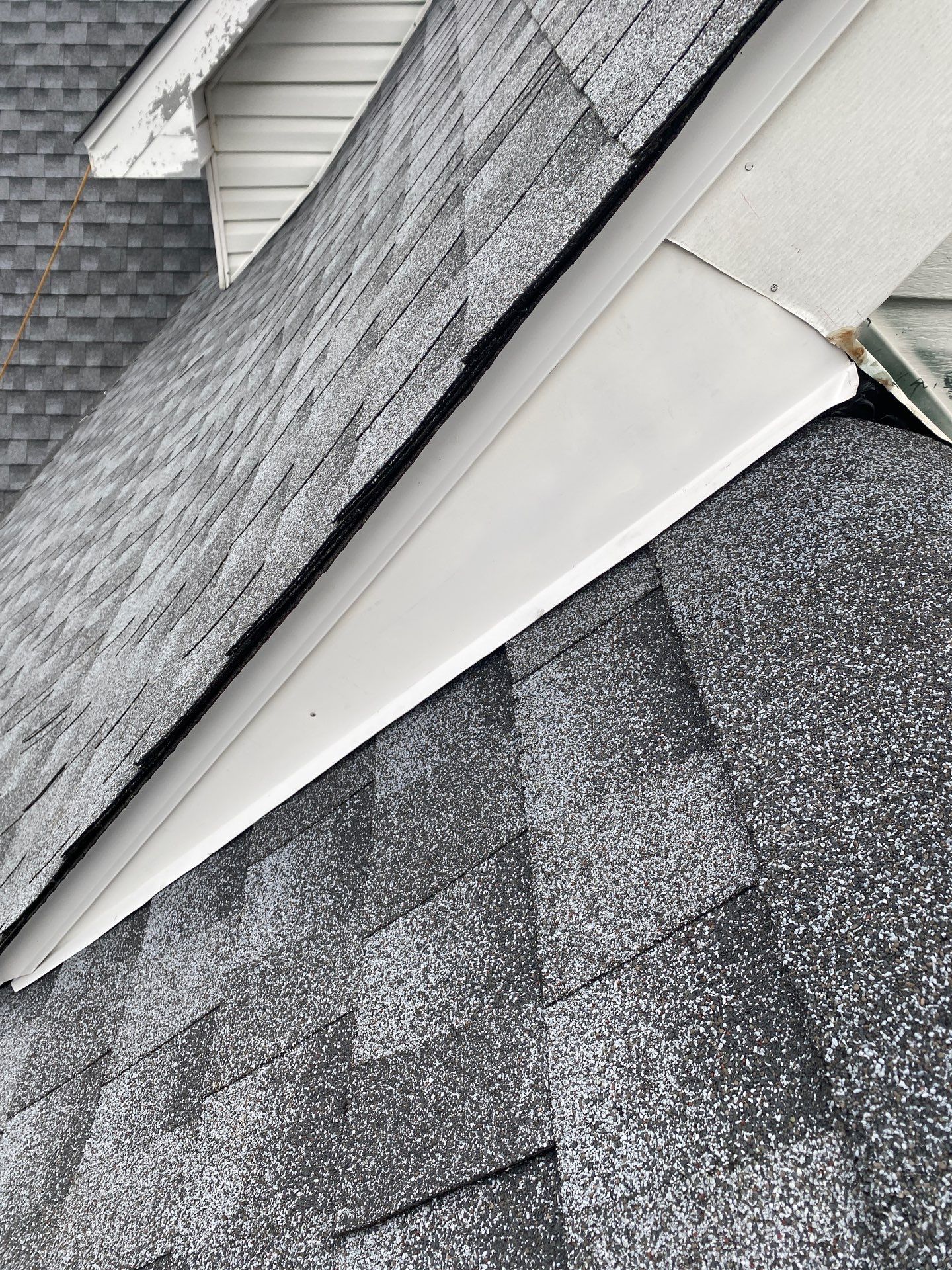 GAF HDZ - Oyster Grey by Linta Roofing Inc