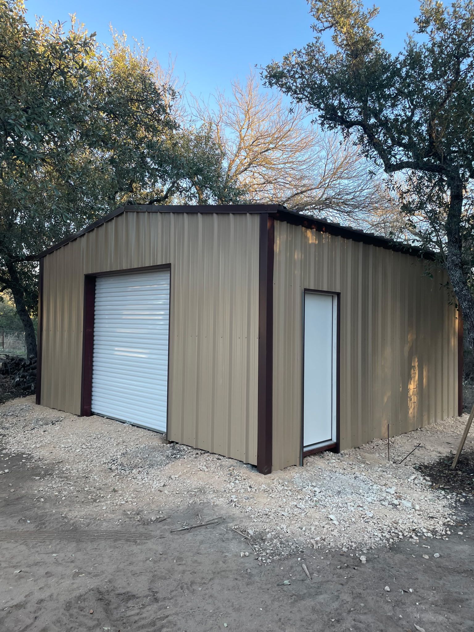 Carports, Metal Patio Covers, Barns, Shops, and more by REPS Austin Area Roofer