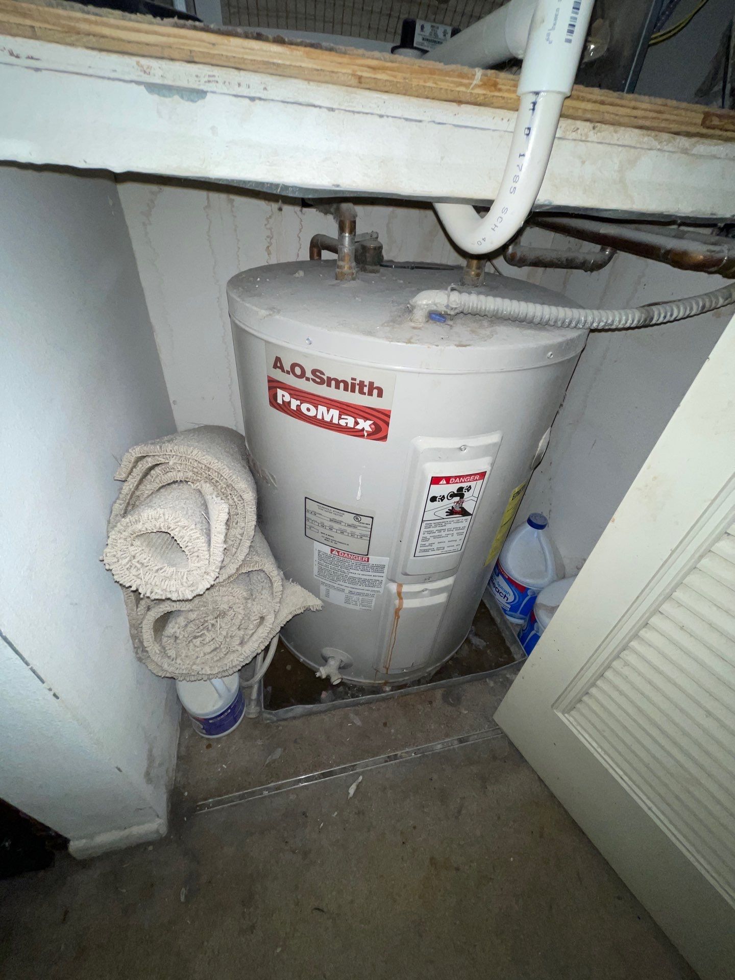 Horder house with Mold and Bacterial Contamination Issues  by Bay Coast Restoration 