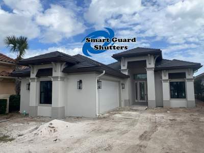 Decorative Bahamas in Brown Gray