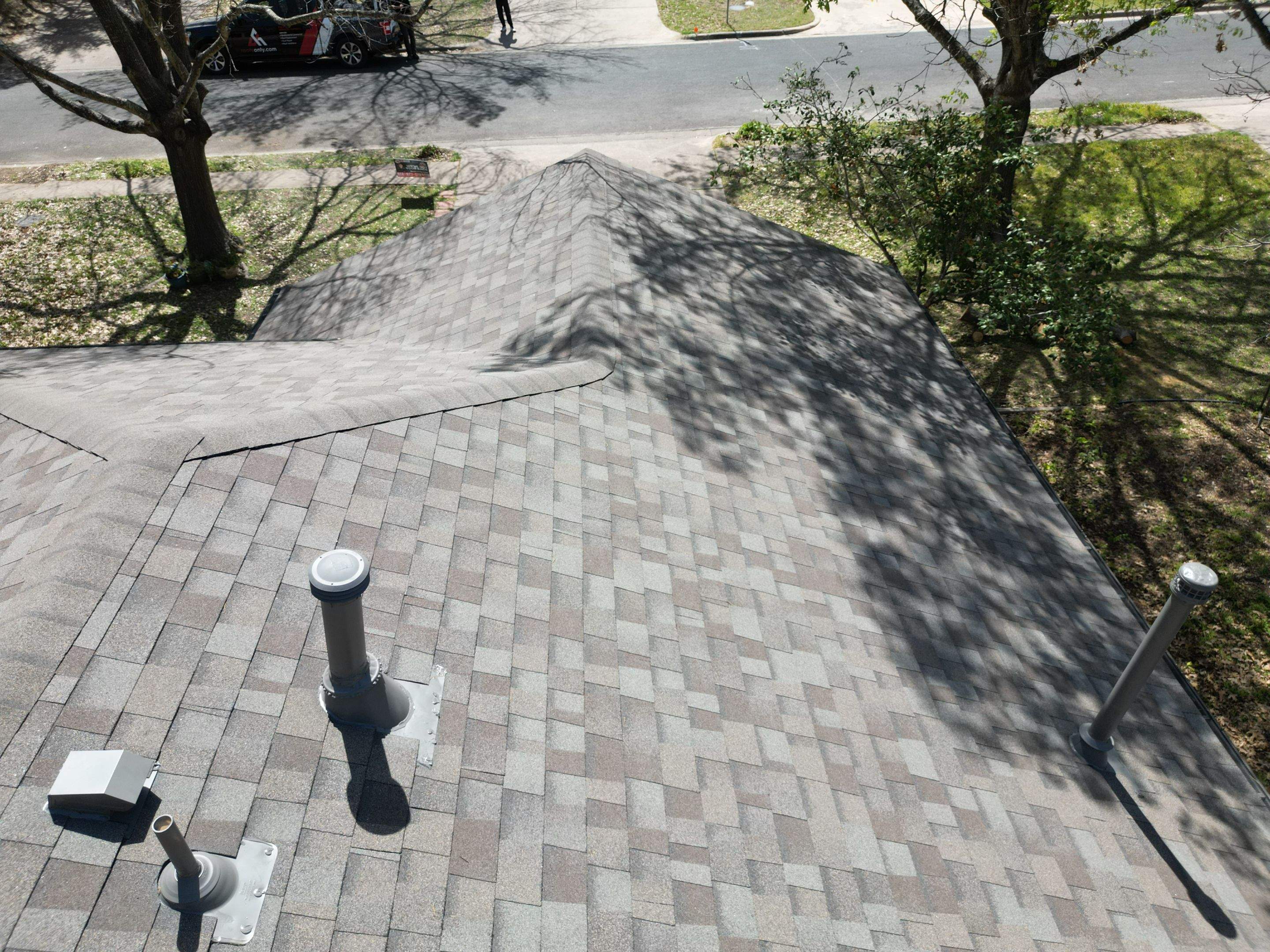 Driftwood - Owens Corning TruDefinition Duration by RoofsOnly.com