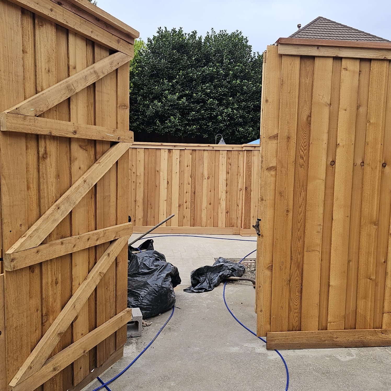 Fence & Concrete Patio by EL-GC LLC 