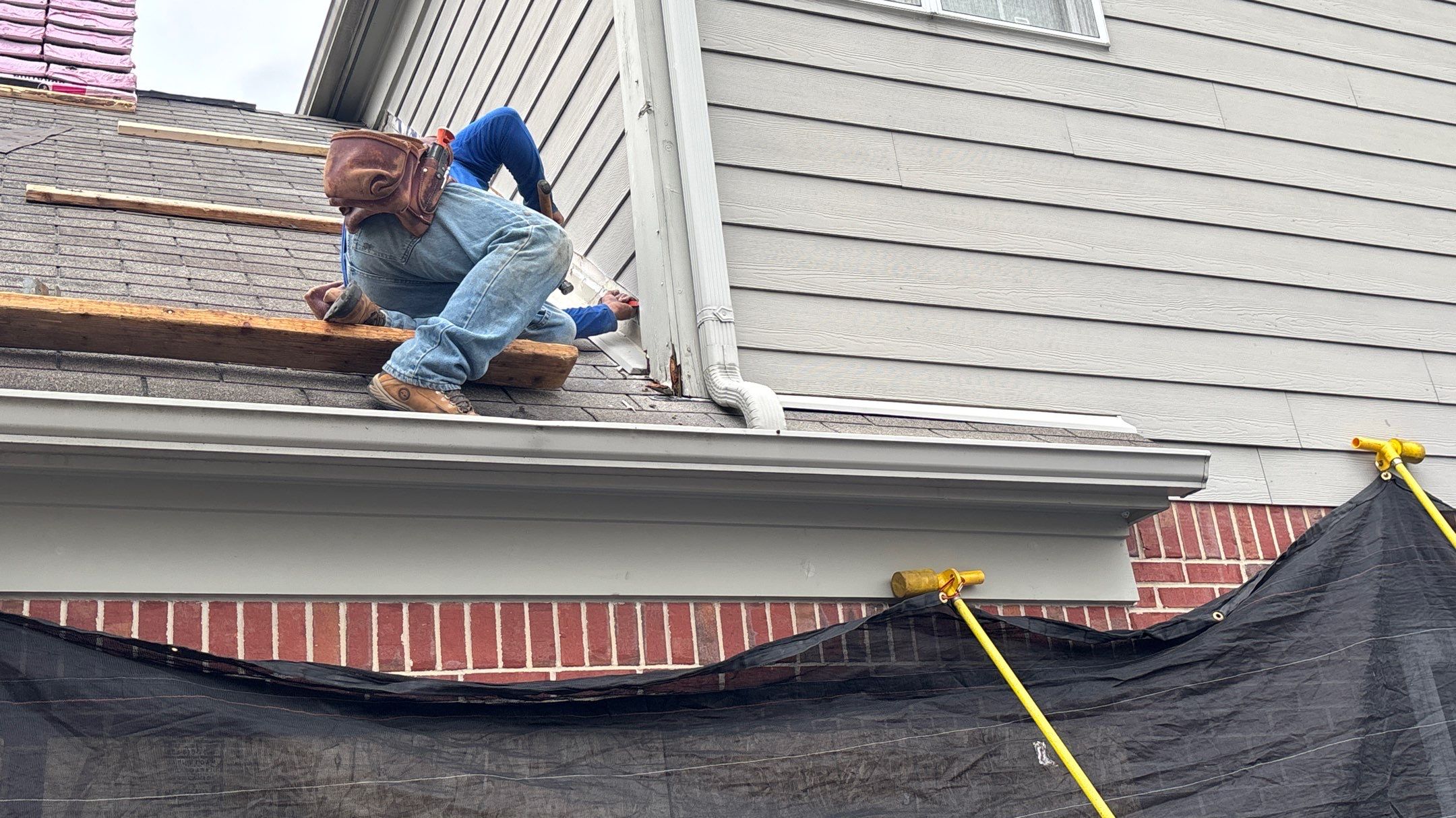 Roof Replacement using Owens Corning Onyx Black by 180 Contractors