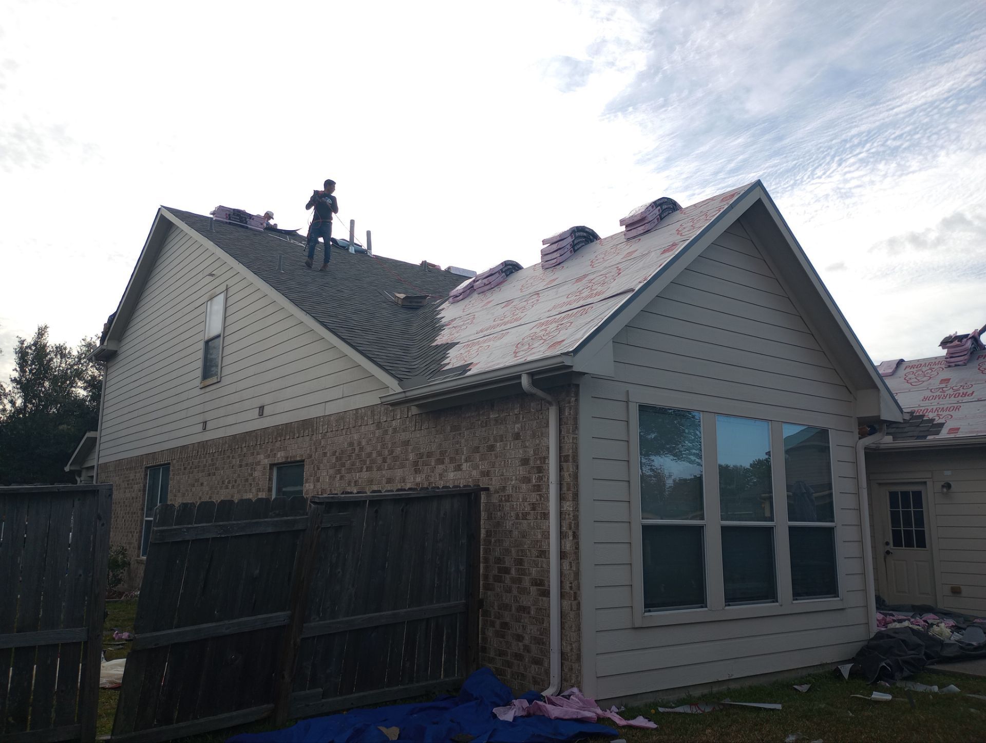Residential Roofing Installation using Owen's Corning Duration (Lifetime) Shingles by Roof Repair Company
