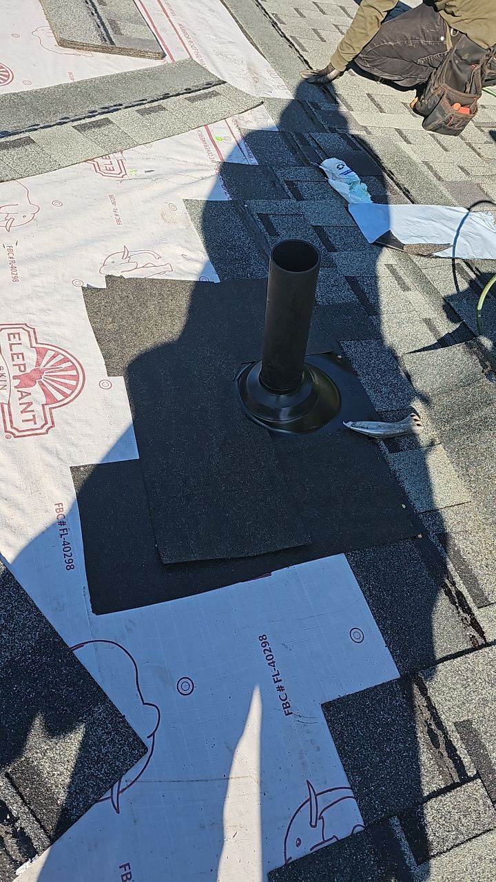 ATLAS PINNACLE COLOR: HEARTHSTONE by Eagle Eye Roofing