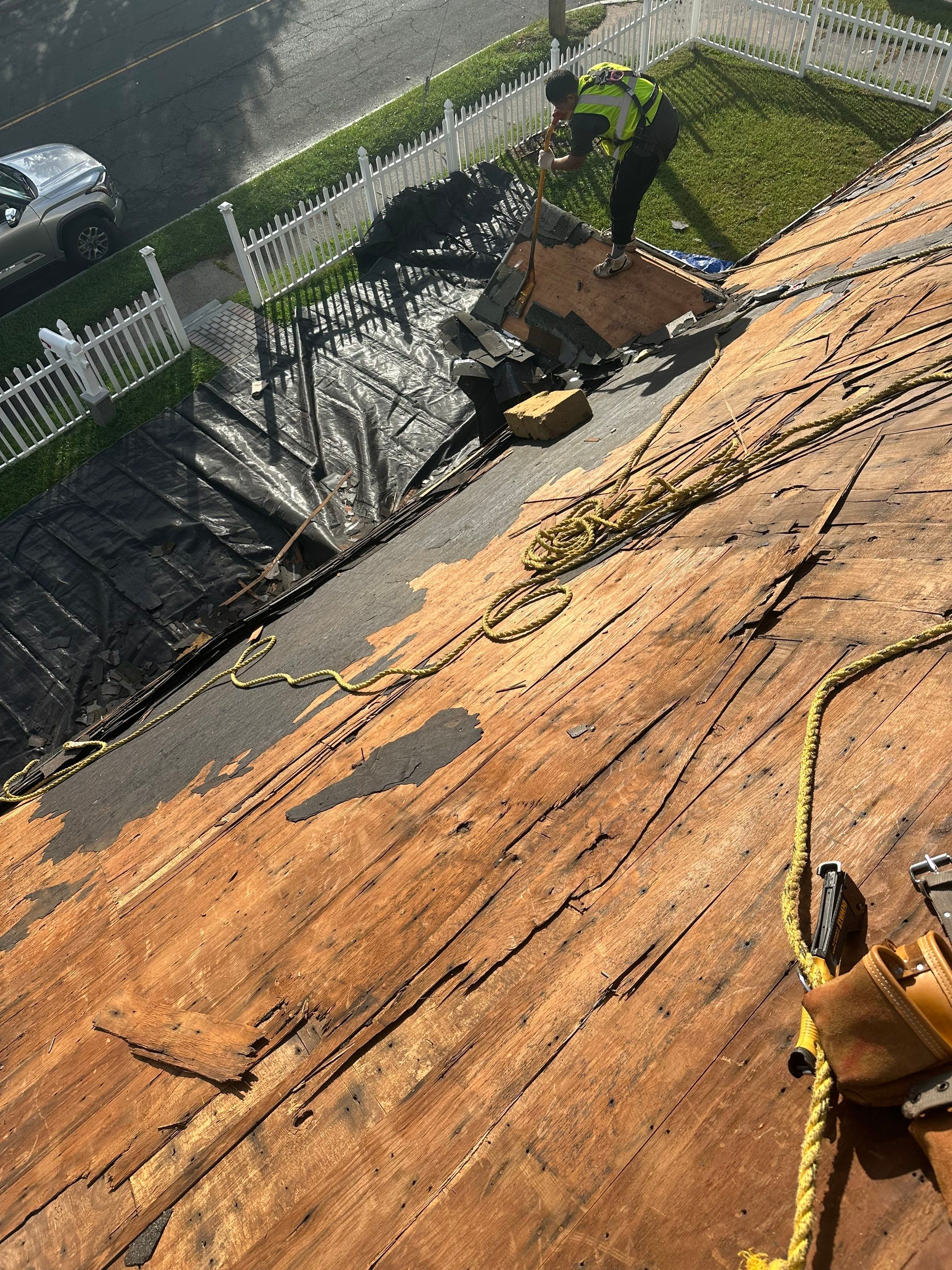 Owens Corning Duration: Harbor Blue in Hartford by Golden Shield Roofing