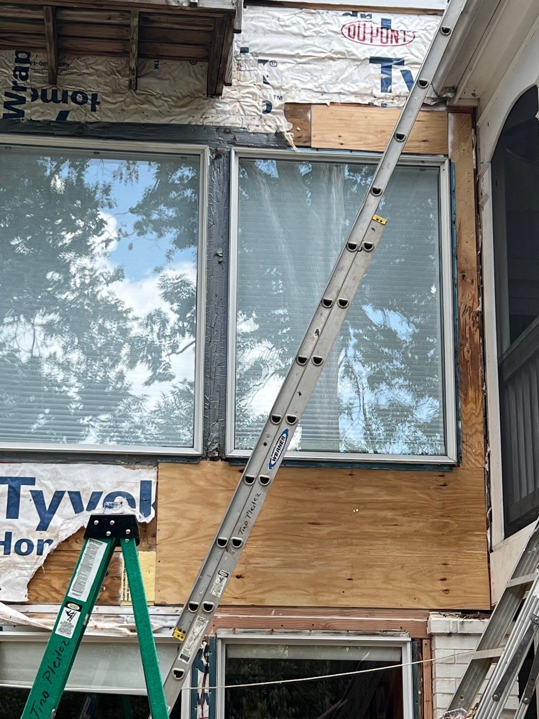 Arlington Hardie Installation - Arctic White by RM Banning, Inc.