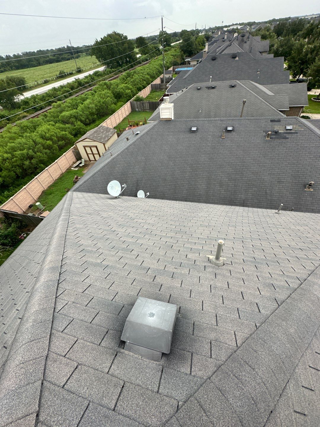 Hail Damage using Owen's Corning Duration (Lifetime) Shingles by Roof Repair Company