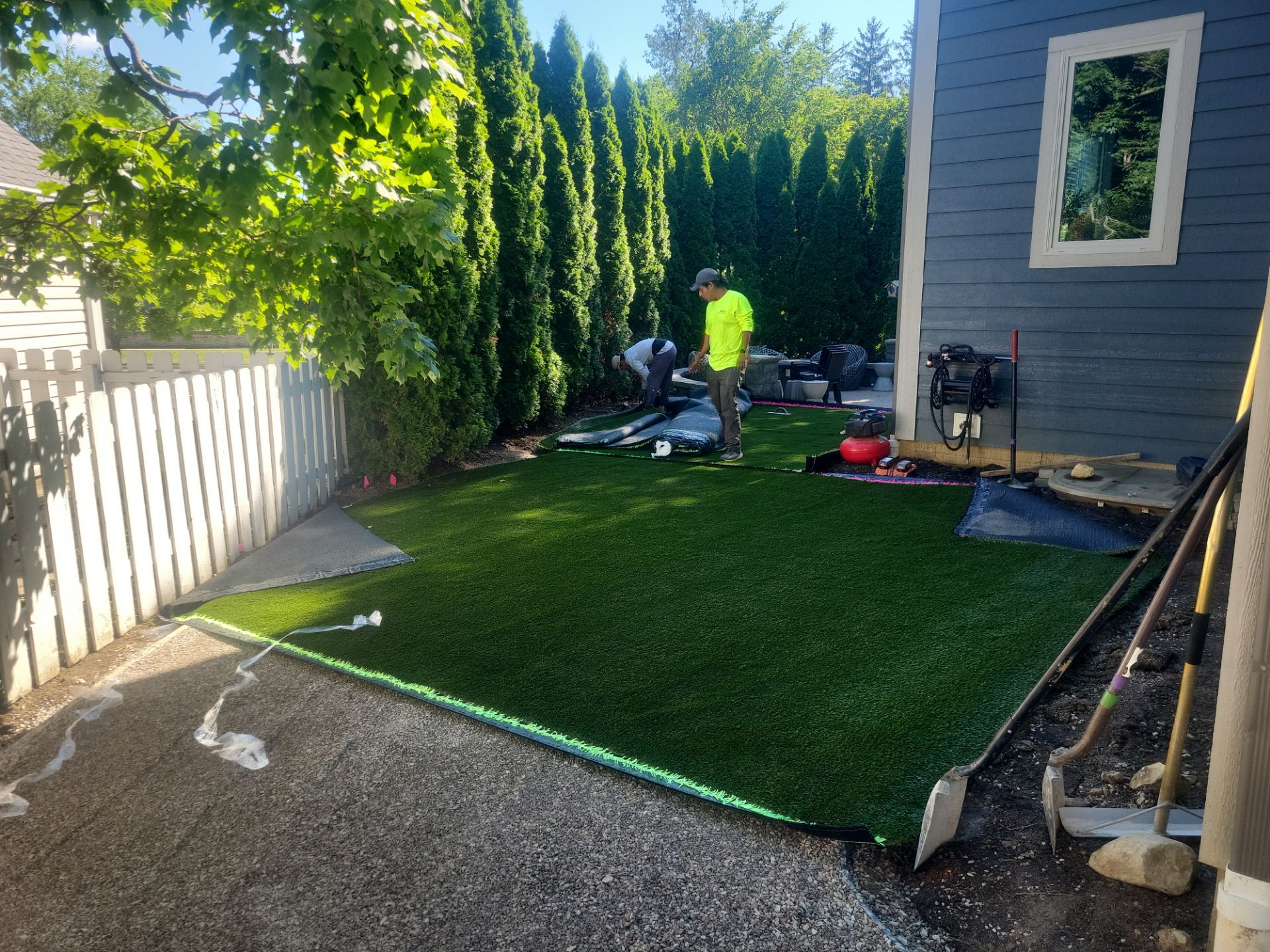 Custom Synthetic Lawn and Putting Green Installation in Upper Arlington by Southwest Greens Midwest