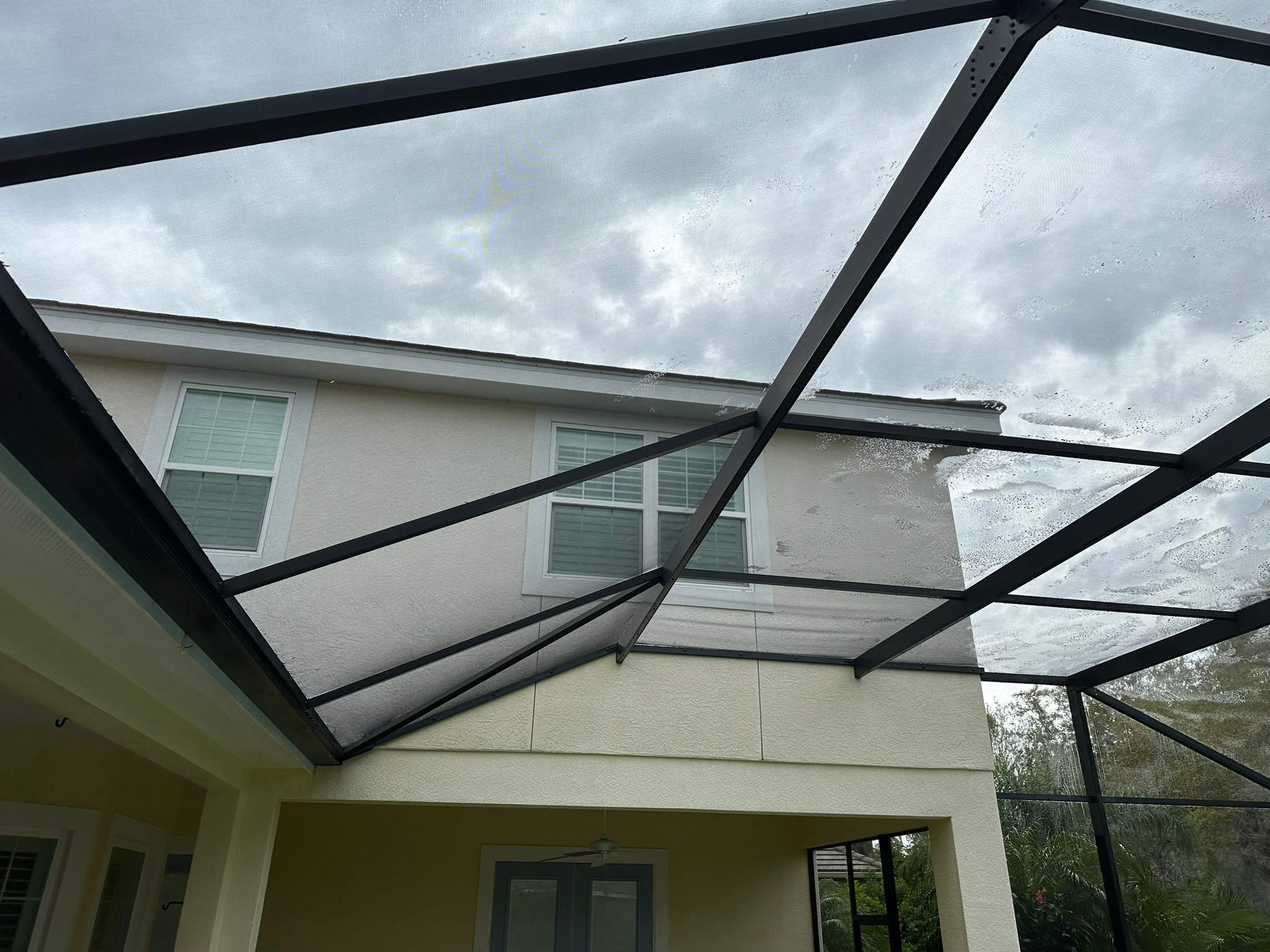 House Wash & Pool Screen Enclosure Cleaning in Winding River Community, Bradenton, FL | Sunshine AquaWash by Sunshine AquaWash