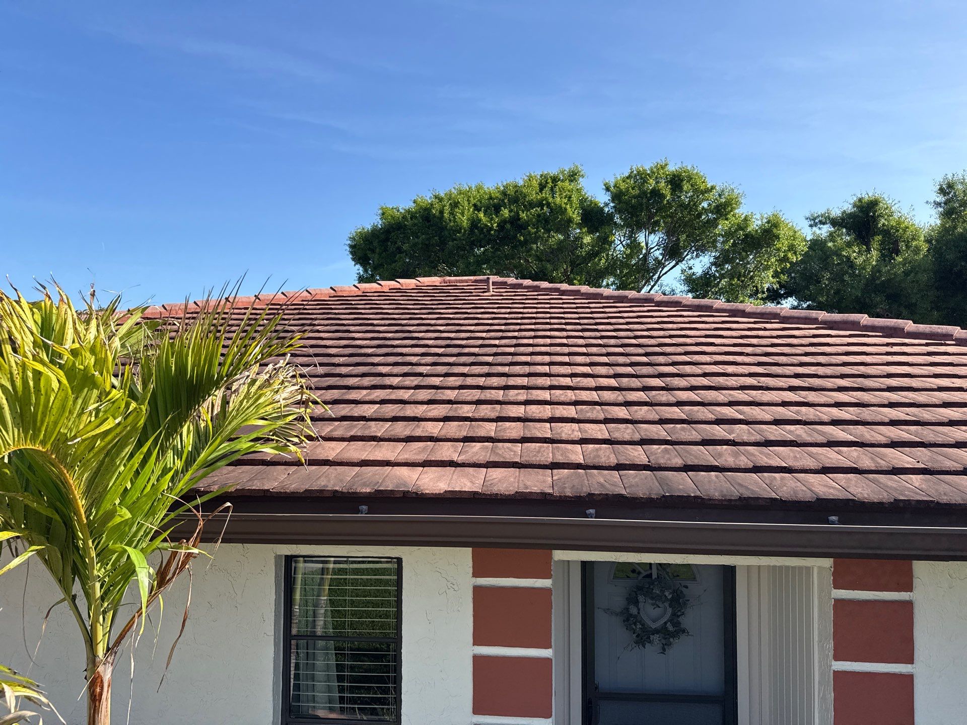 Tile Roof Cleaning in Vivienda at Bradenton, FL | No Roof Walking Method by Sunshine AquaWash