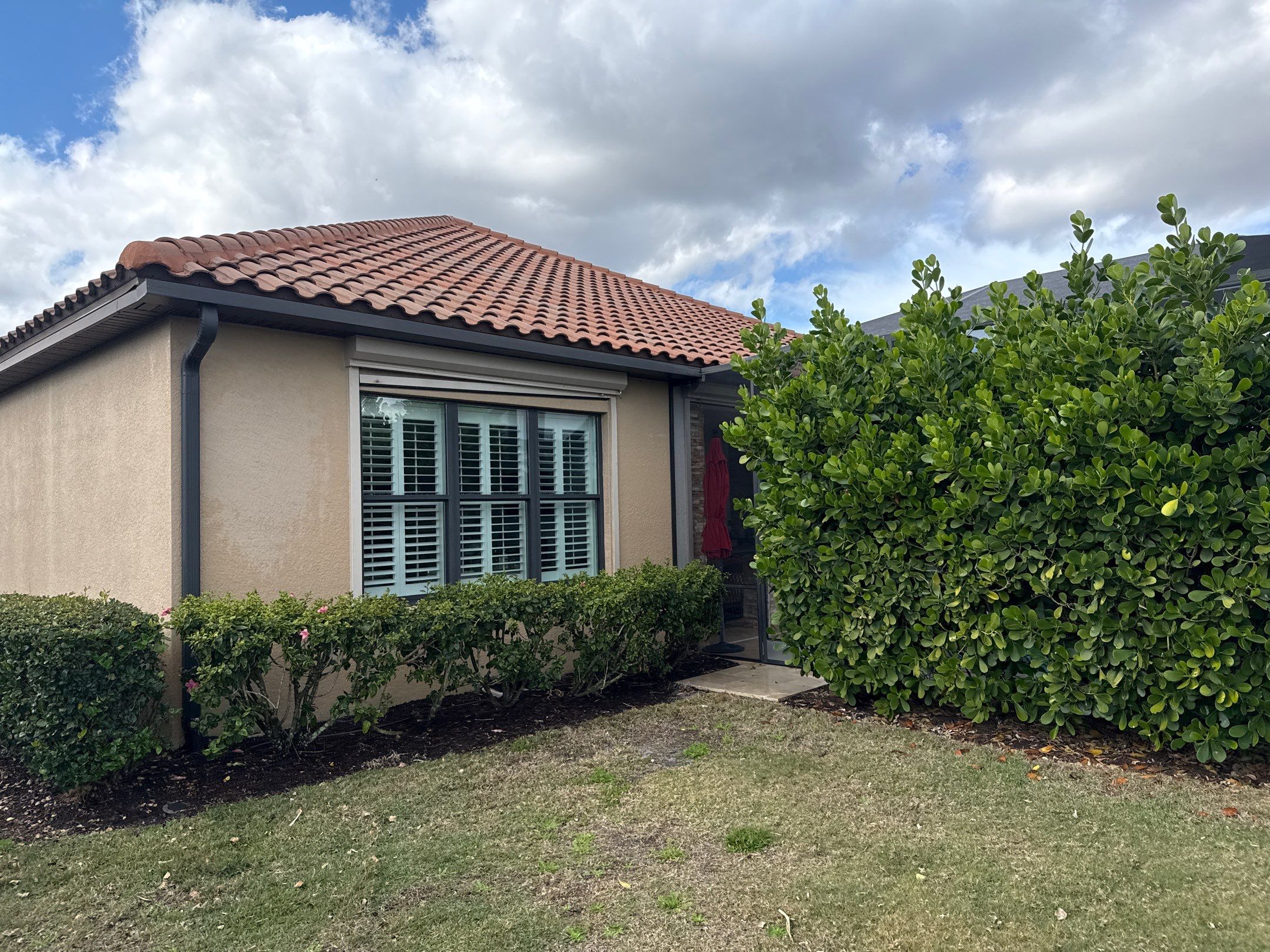 Barrel Tile Roof Cleaning in Esplanade Golf & Country Club – Lakewood Ranch, FL by Sunshine AquaWash