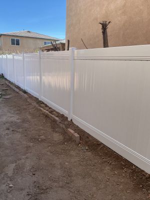 Fence Installation using Vinyl