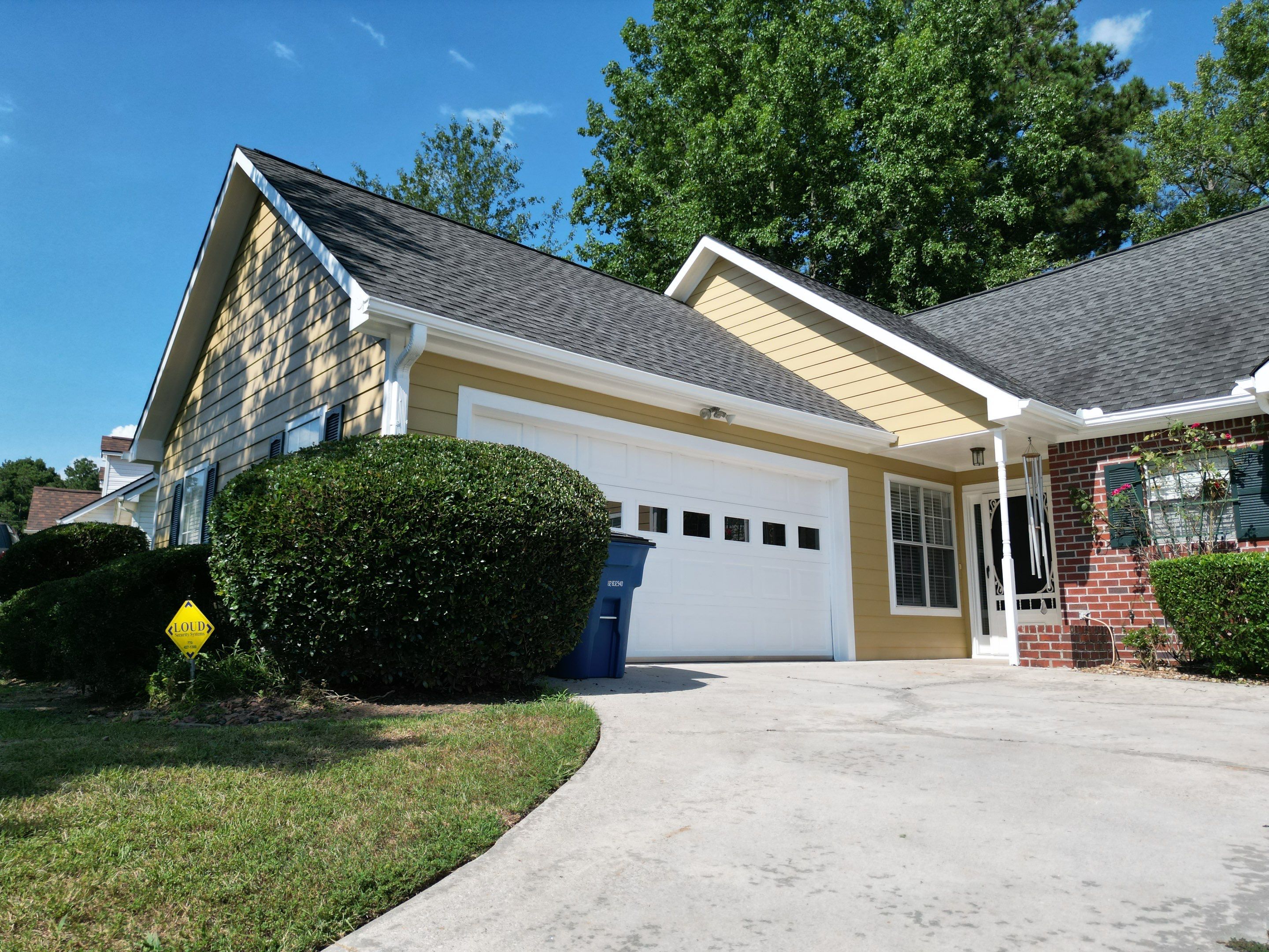Siding replacement  by Deerfield Roofing LLC
