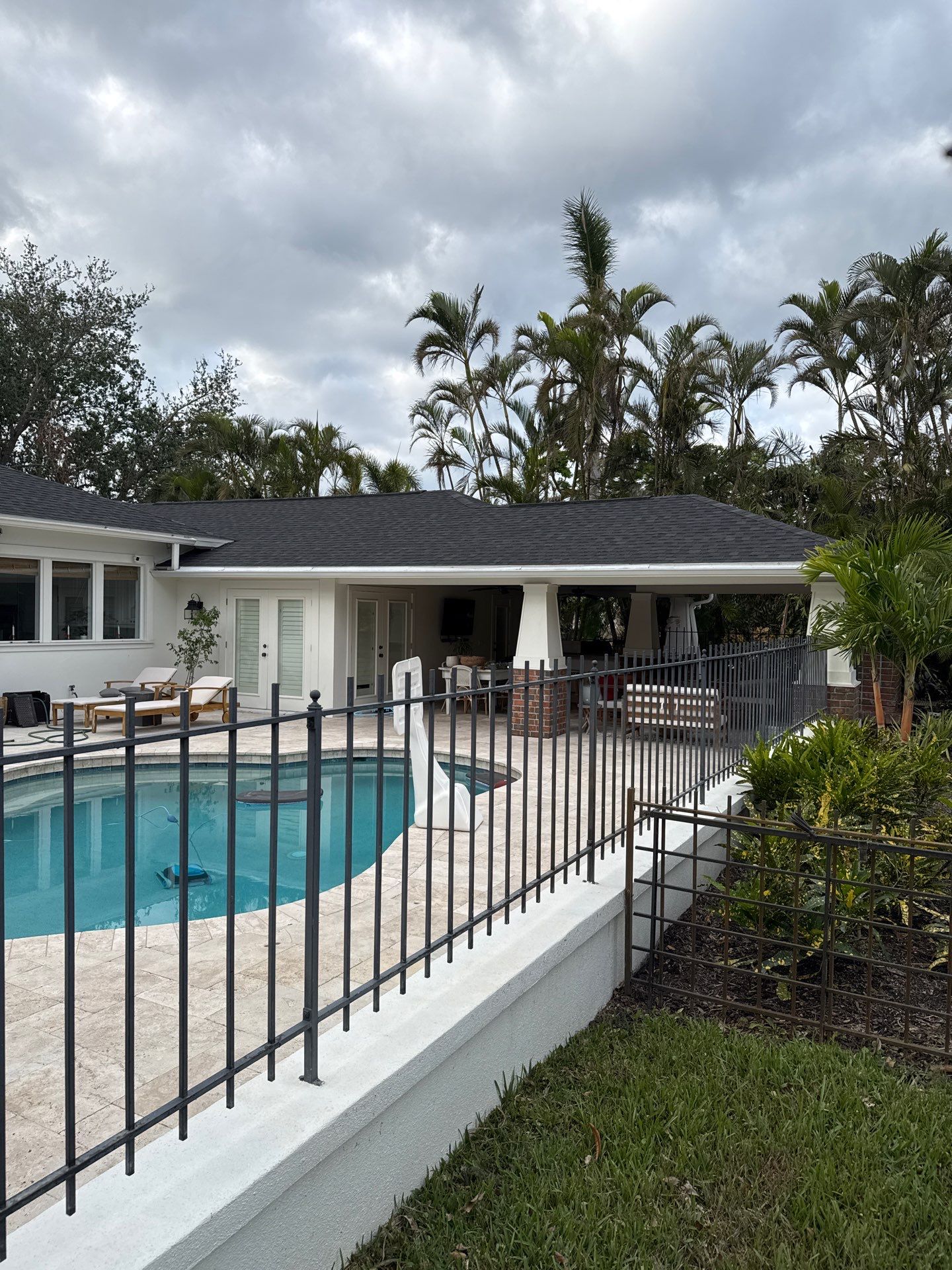 Seamless Gutters for Homes in Bradenton FL by Gutter Professors