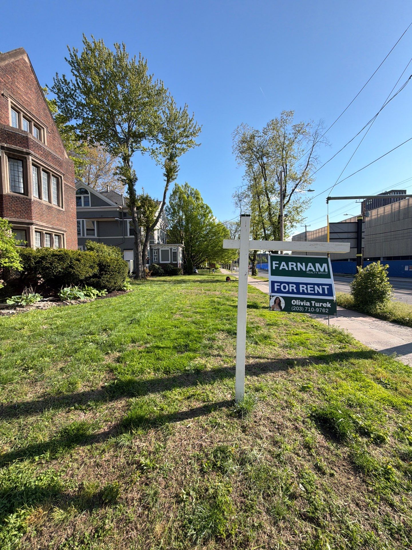 Commercial Mowing and Property Maintenance in New Haven, Connecticut by Diamond Image LLC