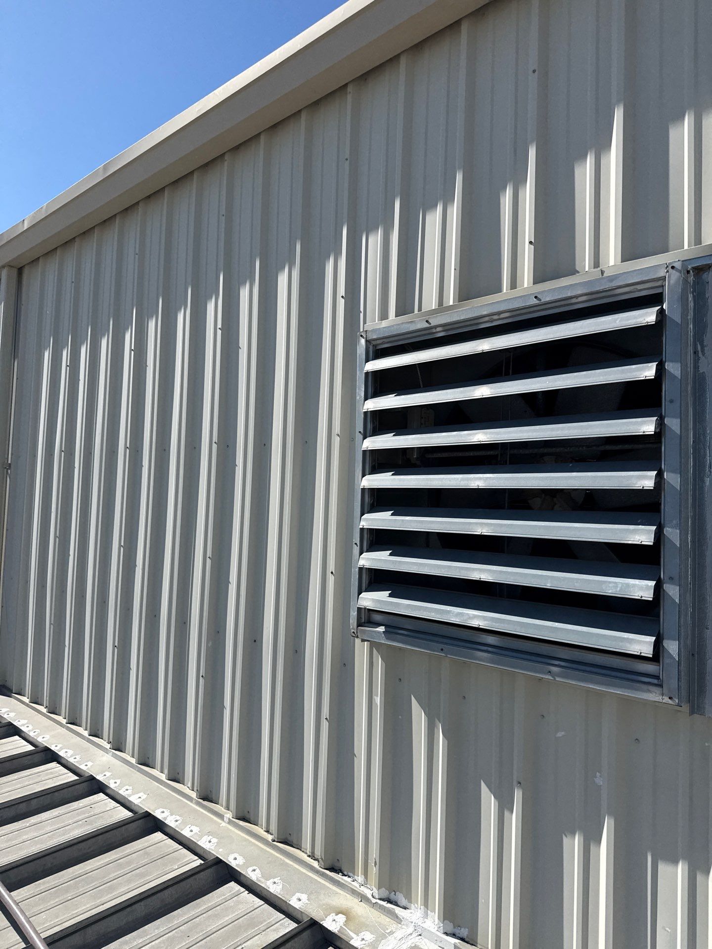 Commercial Gutters using Aluminum Seamless Gutters in Lehigh Acres FL by Gutter Professors