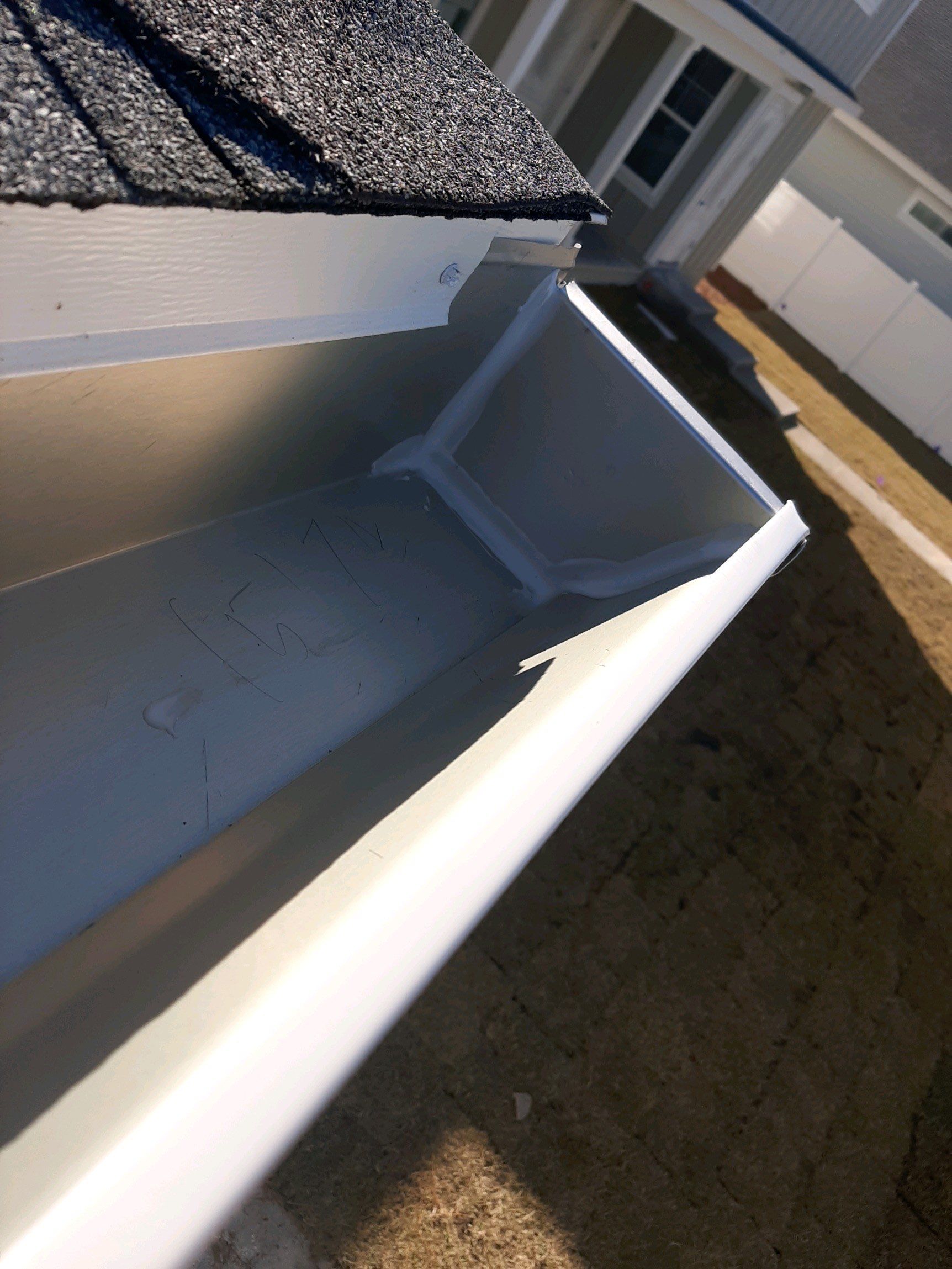 Gutter Installation Using 6 Inch K-Style Seamless Gutters by Gutter Professors