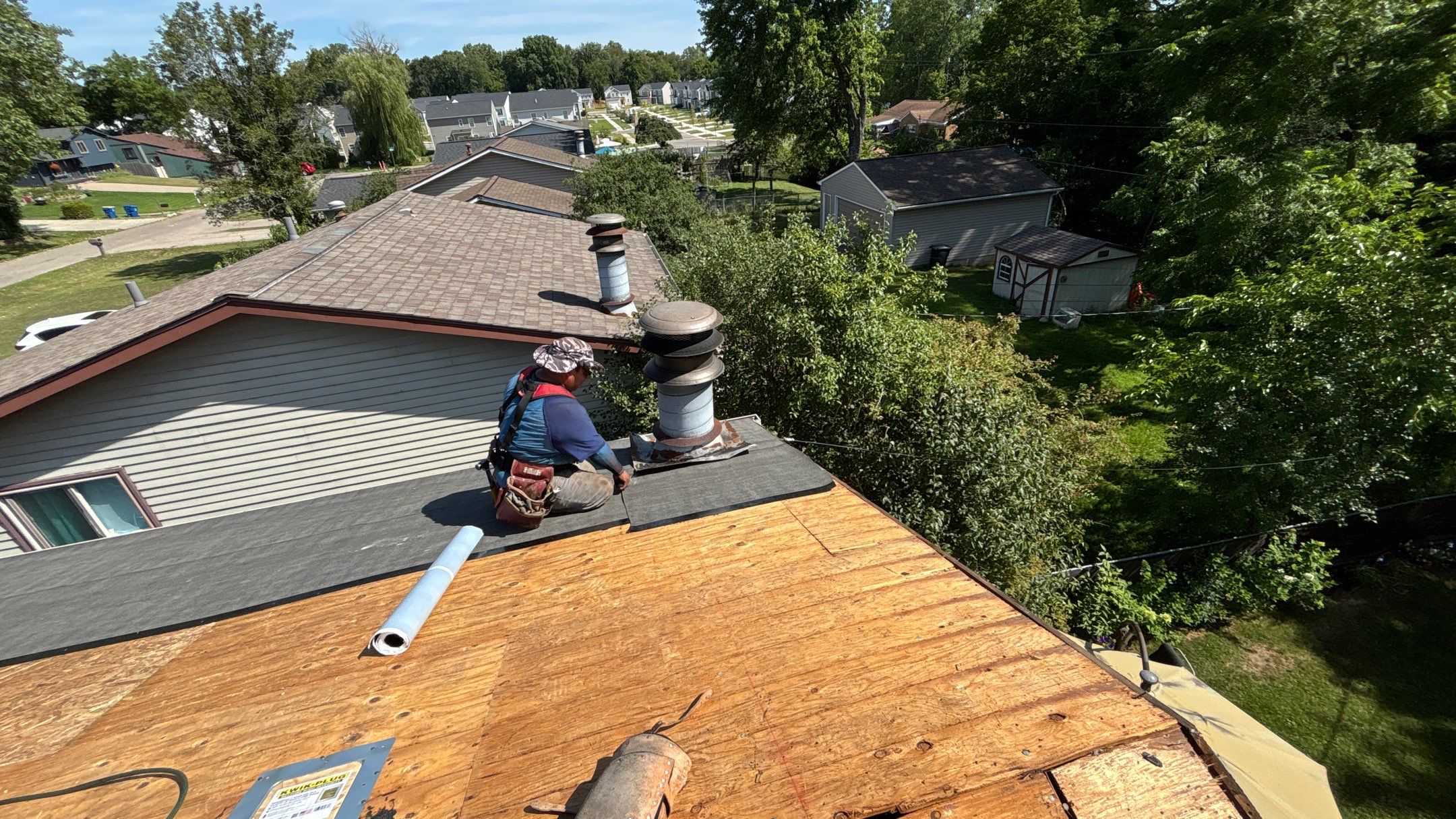 Roof Replacement using Owens Corning Brownwood by 180 Contractors