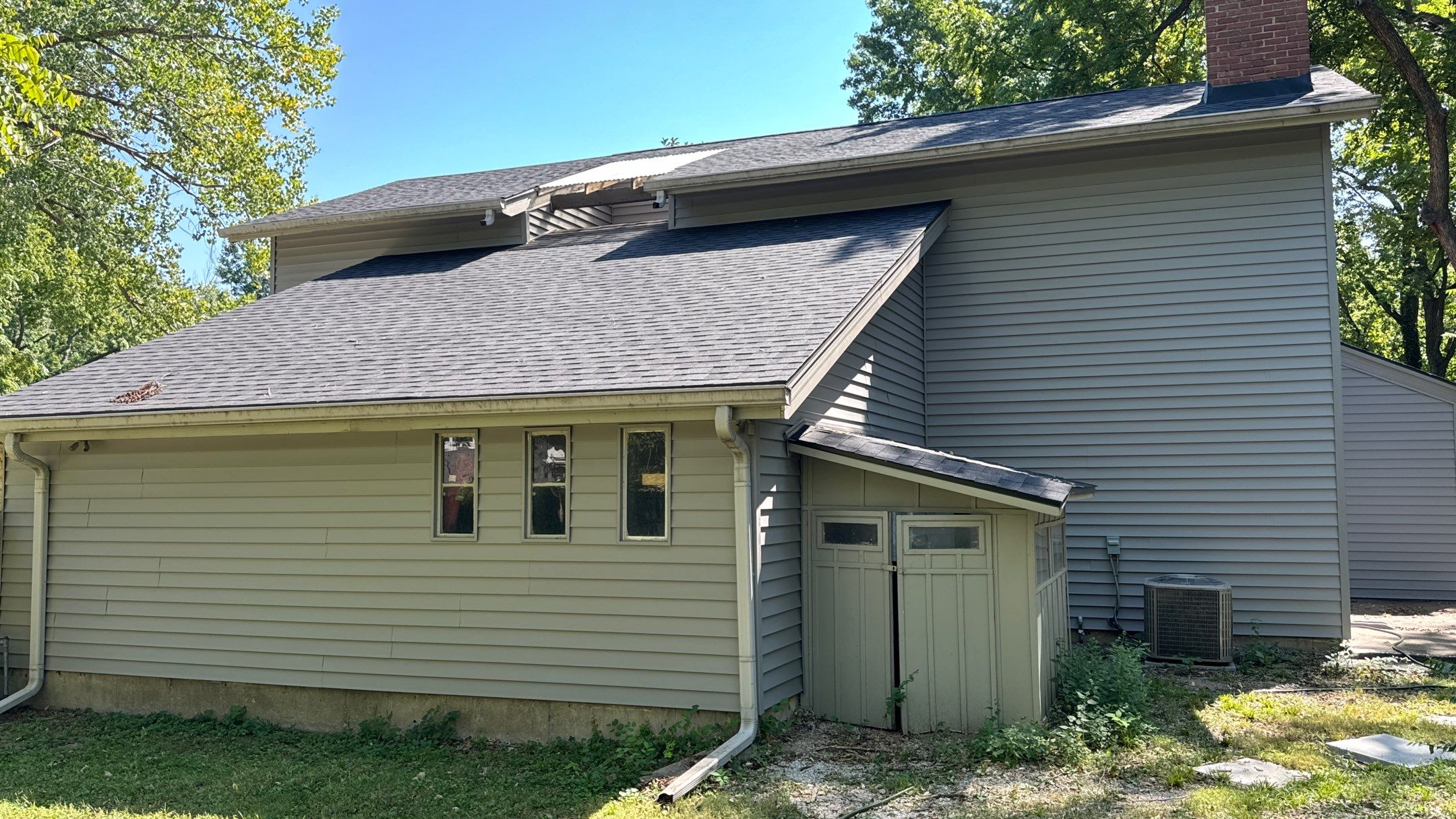 BYE BYE Wood Shakes by EEC Windows, Siding & Roofing