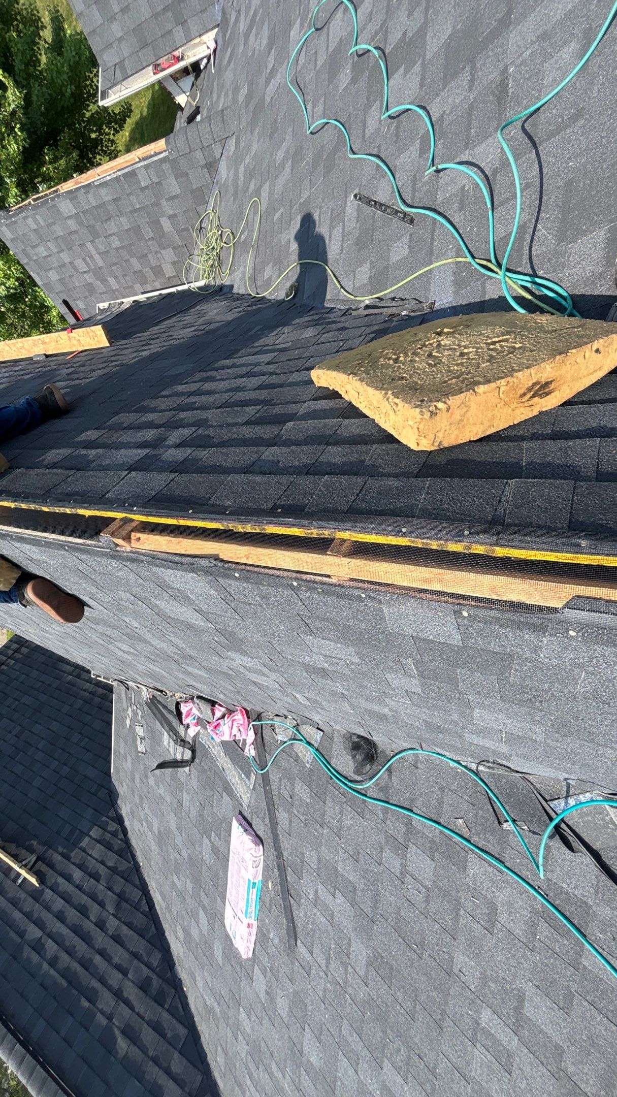 Roof Replacement using Owens Corning Onyx Black by 180 Contractors