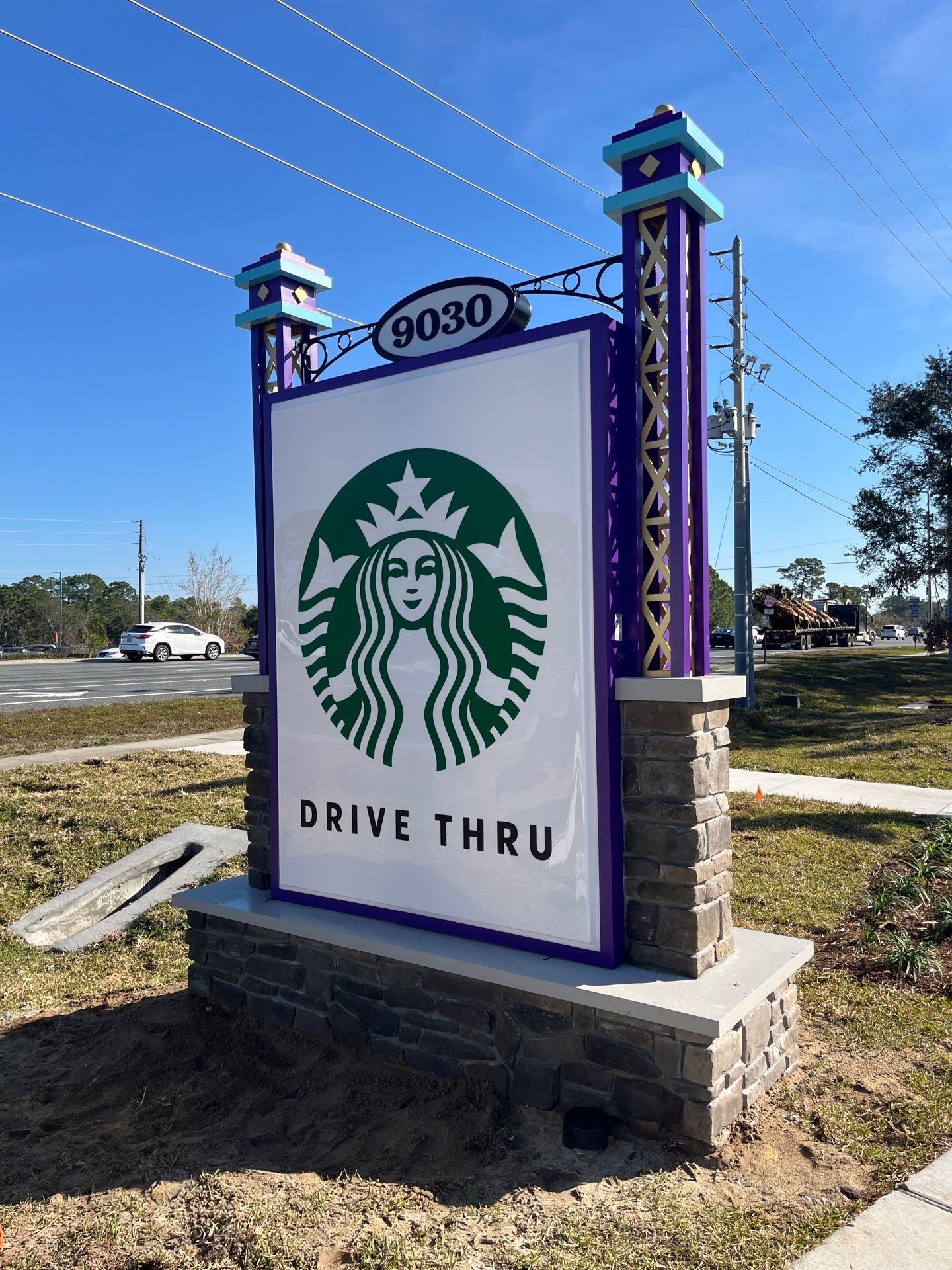Starbucks Monument by SignCrafters