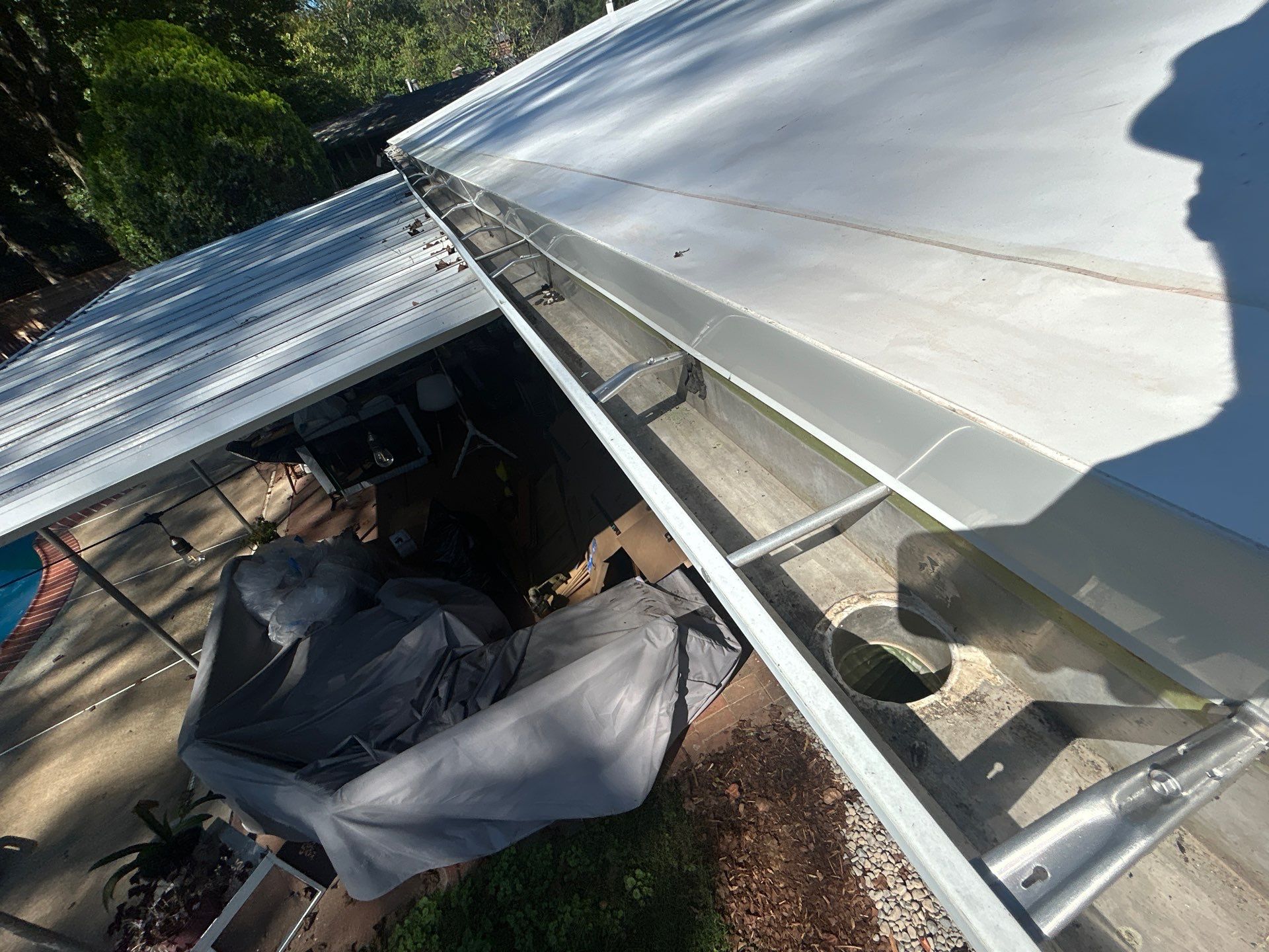 Falls Church :  TPO by RM Banning, Inc.