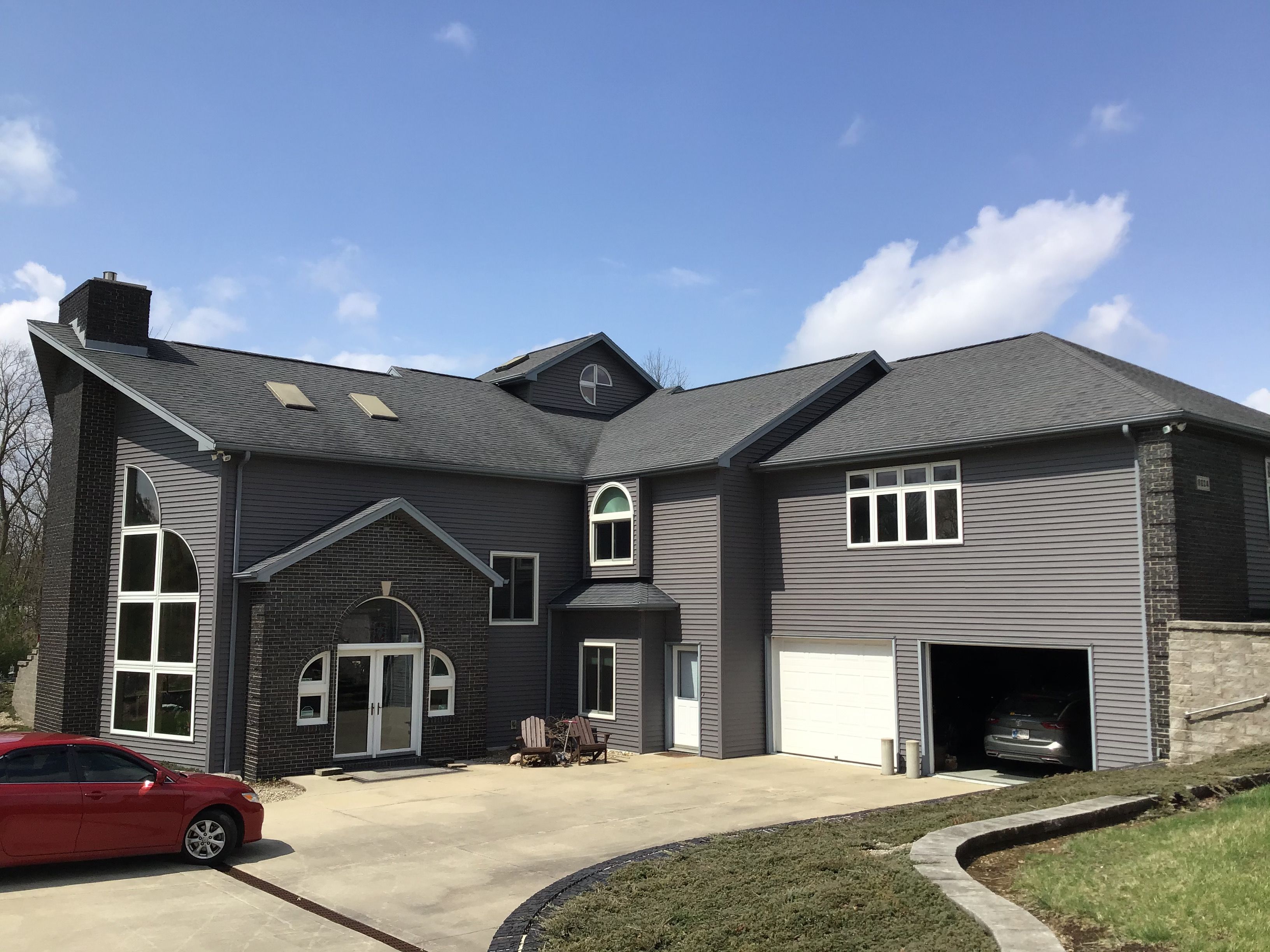 Residential Roofing Installation using Vic West Nothridge Slate by 4Ever Metal Roofing
