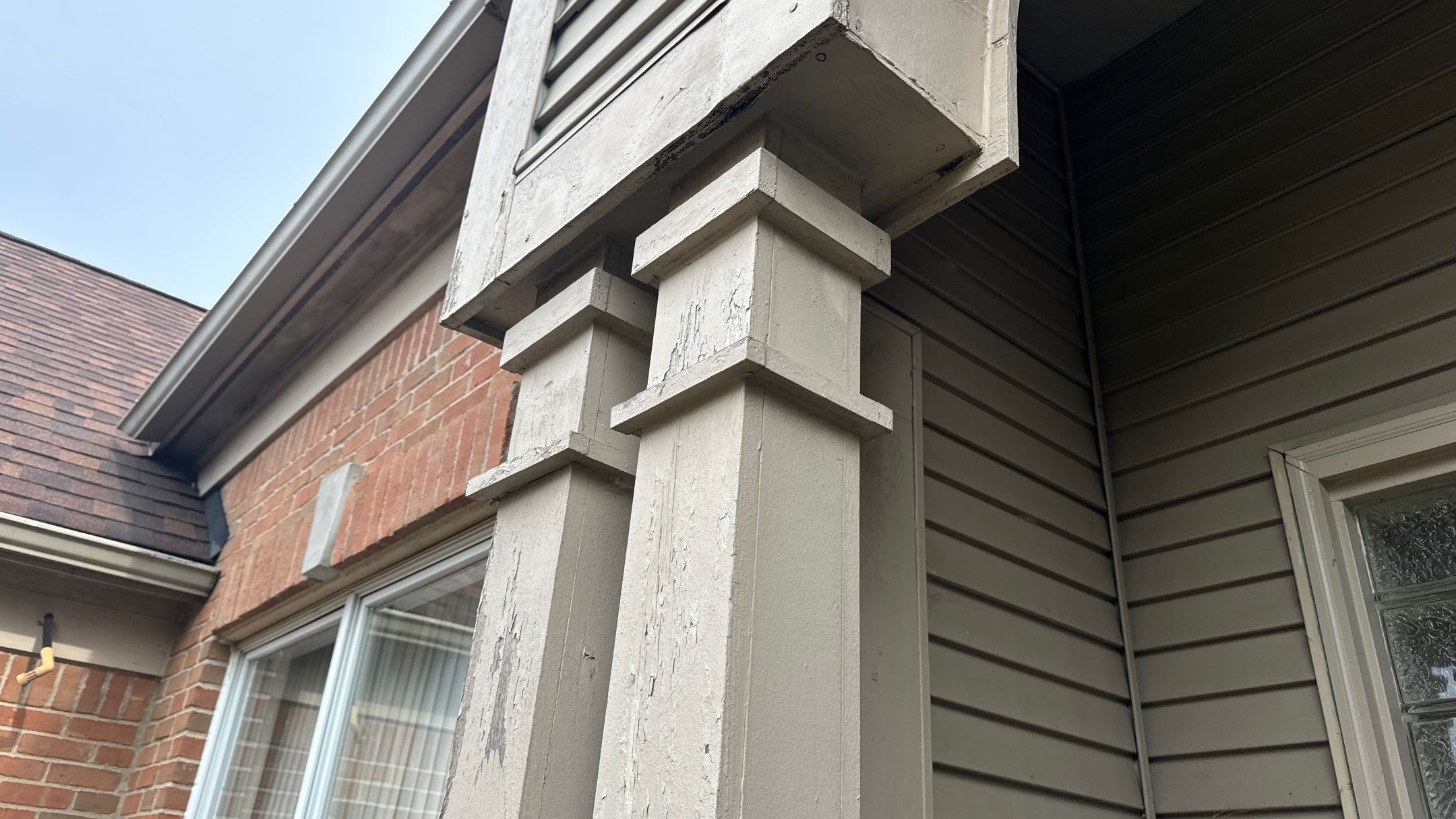 Siding Replacement using Alside Charter Oak D4.5" by 180 Contractors