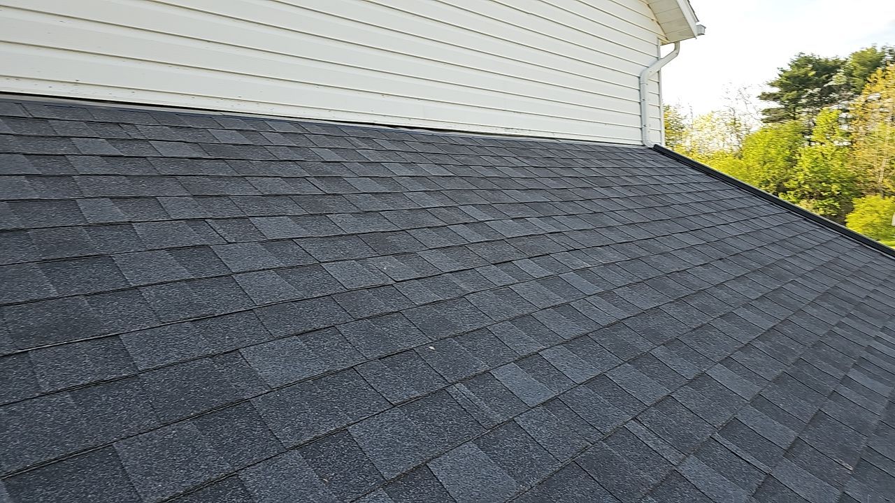 ATLAS PINNACLE COLOR: BLACK SHADOW DRIP EDGE: WHITE by Eagle Eye Roofing