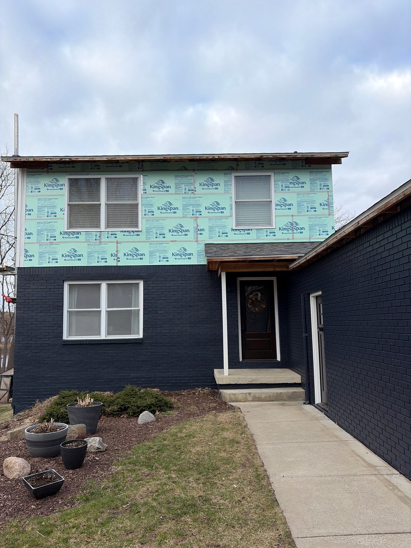 Siding Replacement using Alside Charter Oak D4.5" by 180 Contractors
