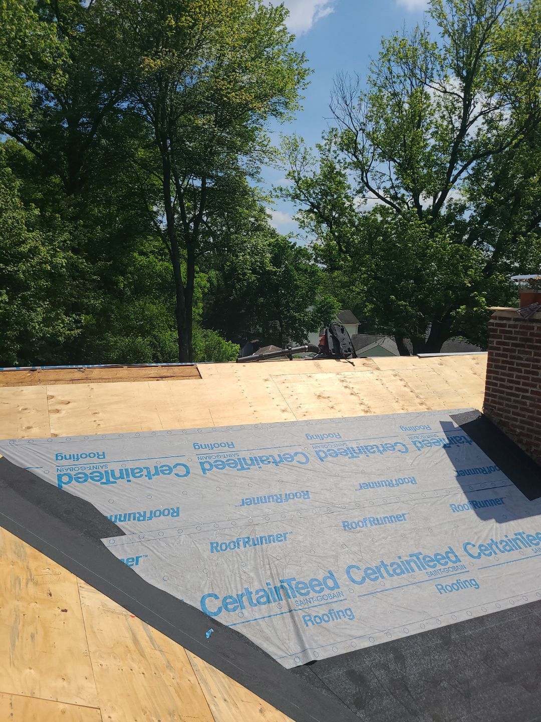 Arlington: CertainTeed Landmark Pro Designer Shingles in Max Def Pewter by RM Banning, Inc.