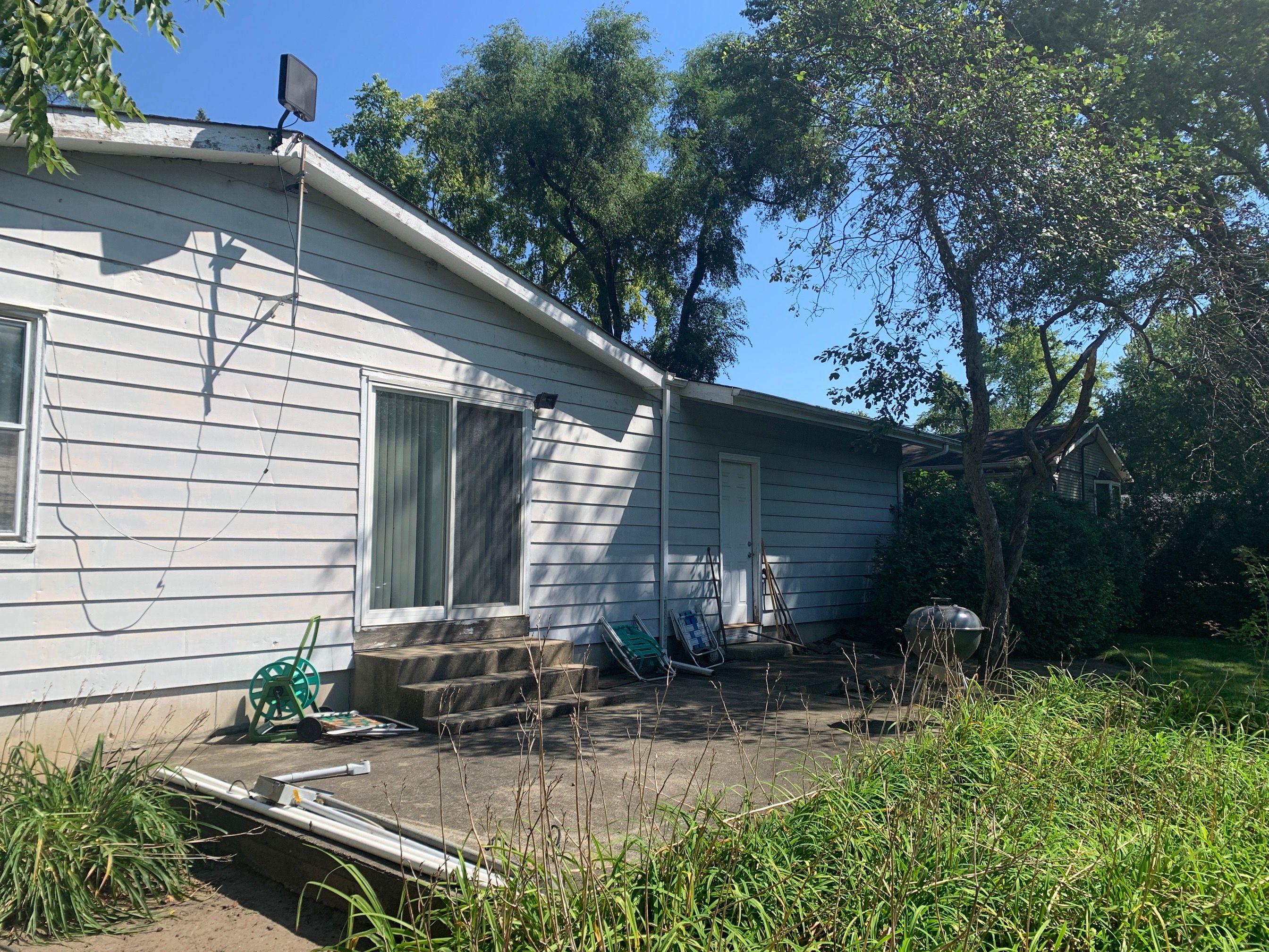 James Hardie Siding Installation, Shingle Roof Replacement & Window Replacement by Custom Installations, Inc.