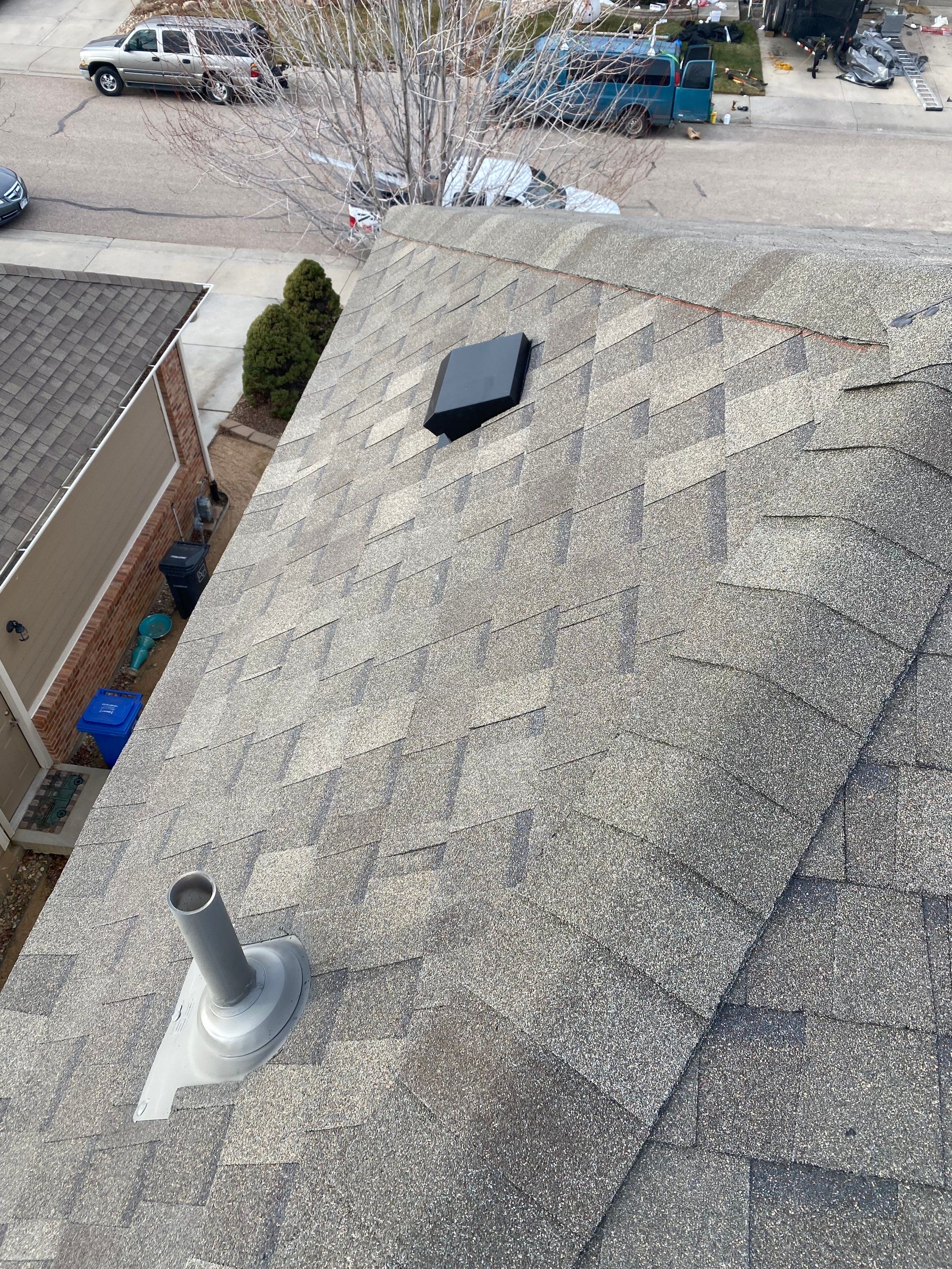 Resdiental Hail Damage Roof Replacement using Atlas Pinnacle Class 4 Impact Resistant "Weathered Wood" color by Black Belt Roofing