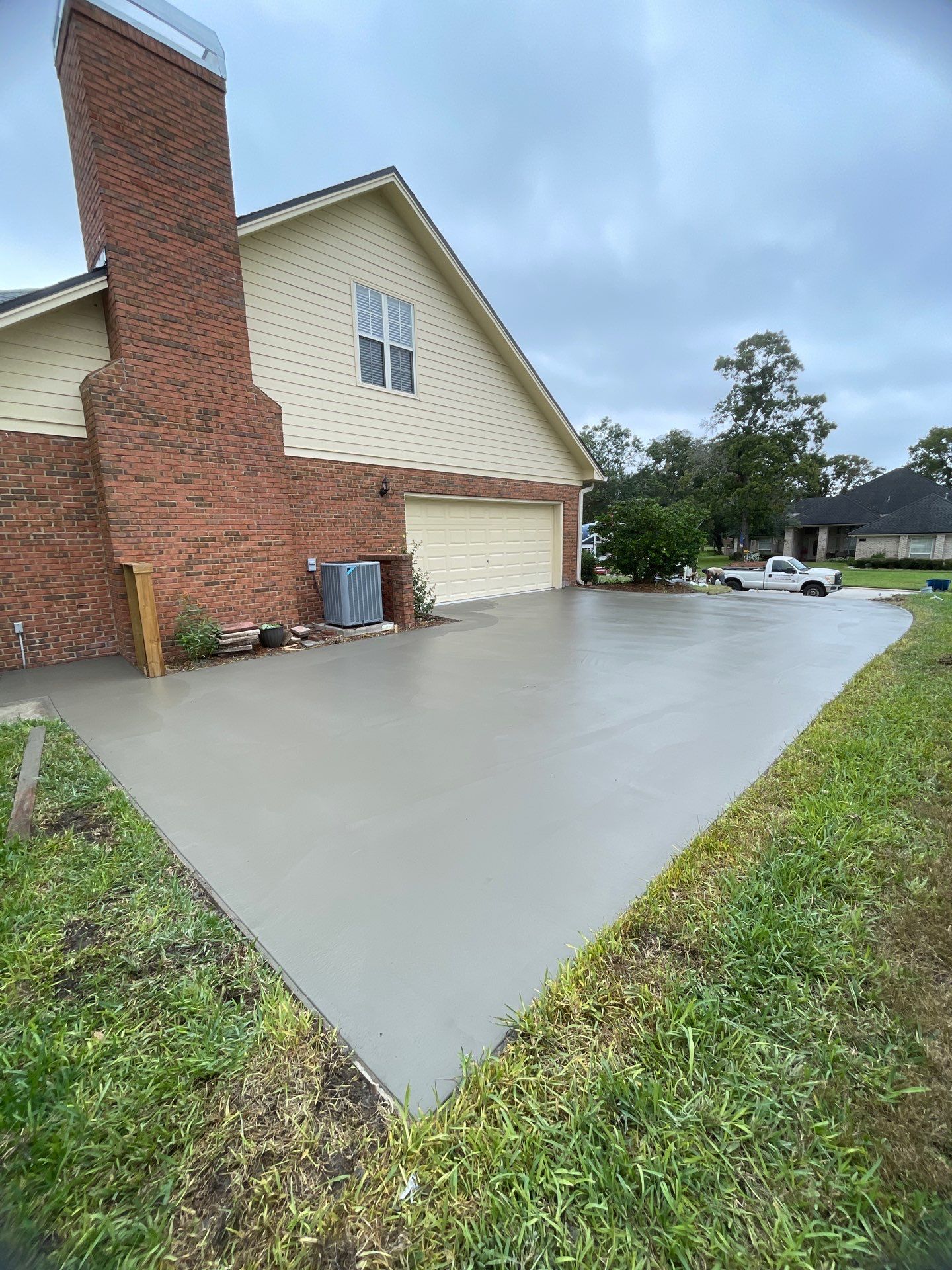 Driveway Replacement ON A HILL in Jacksonville, Florida by Burlington Concrete & Asphalt Inc