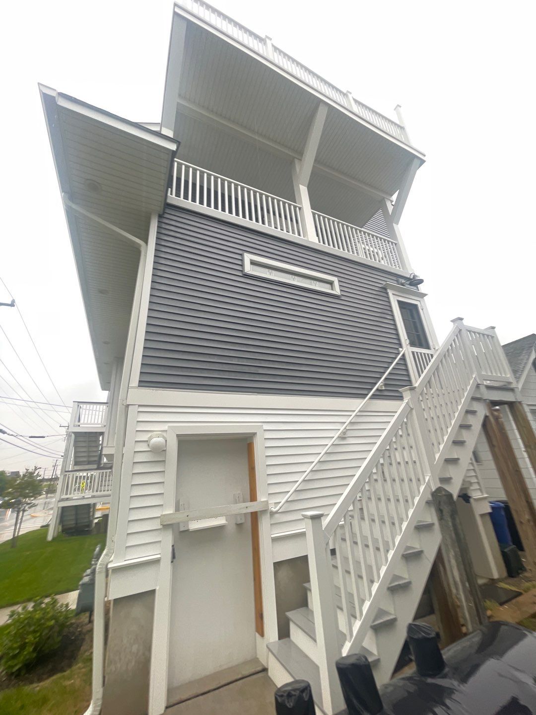 Building Wash, Decks, Railings & concrete by SJ Exterior