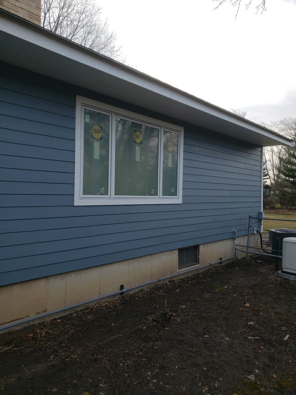 James Hardie Siding Installation, Shingle Roof Replacement & Window Replacement by Custom Installations