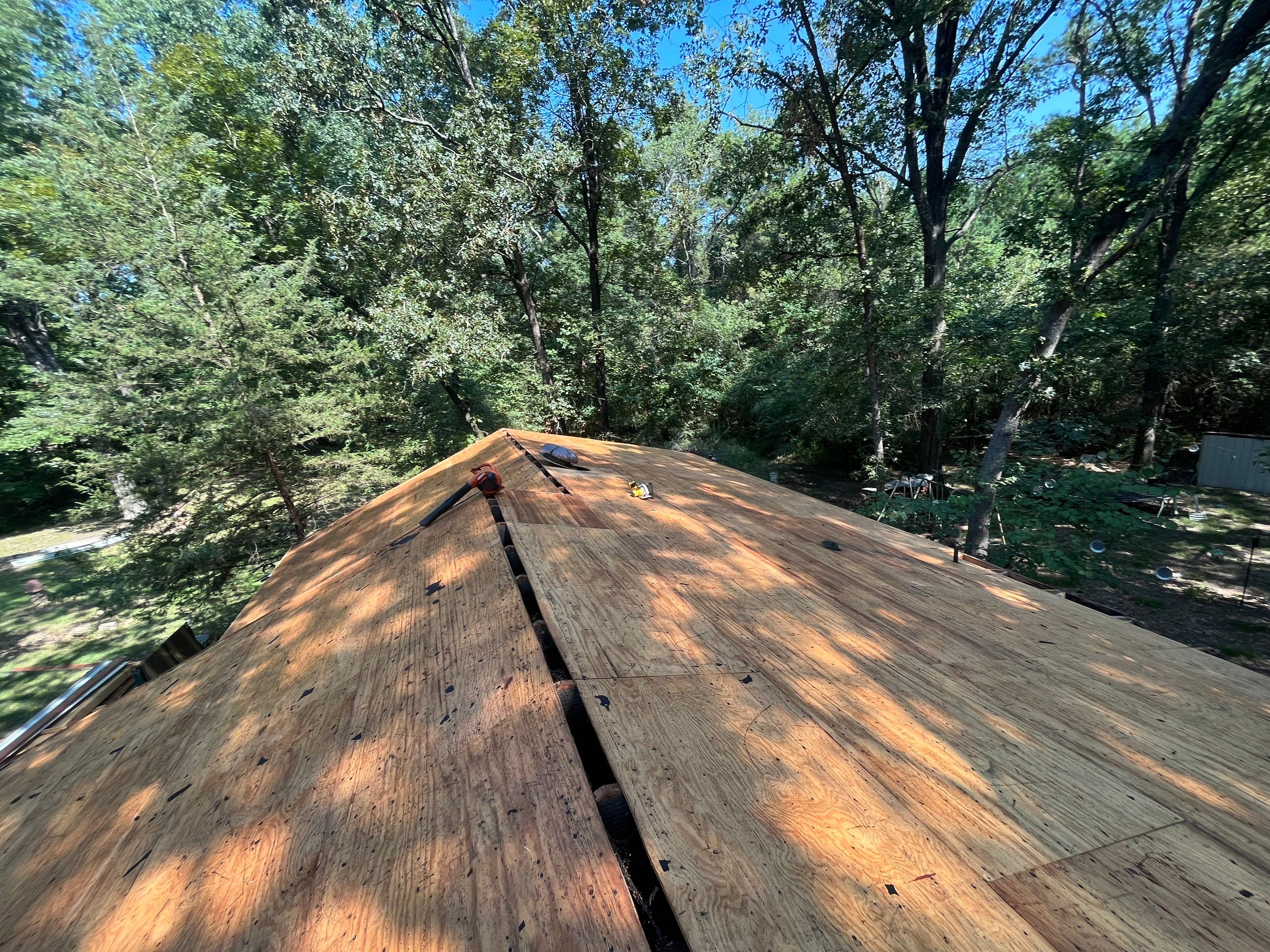 Residential Metal Roof Replacement using Reed's Metals: 29 GA. Colored Residential Panel by Hostetler Roofing